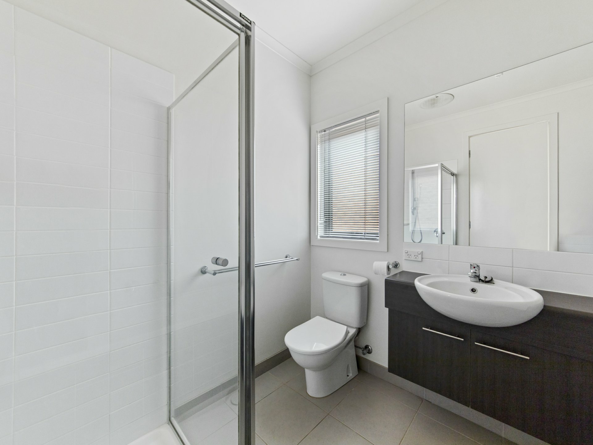 44 Edgeware Close, PAKENHAM