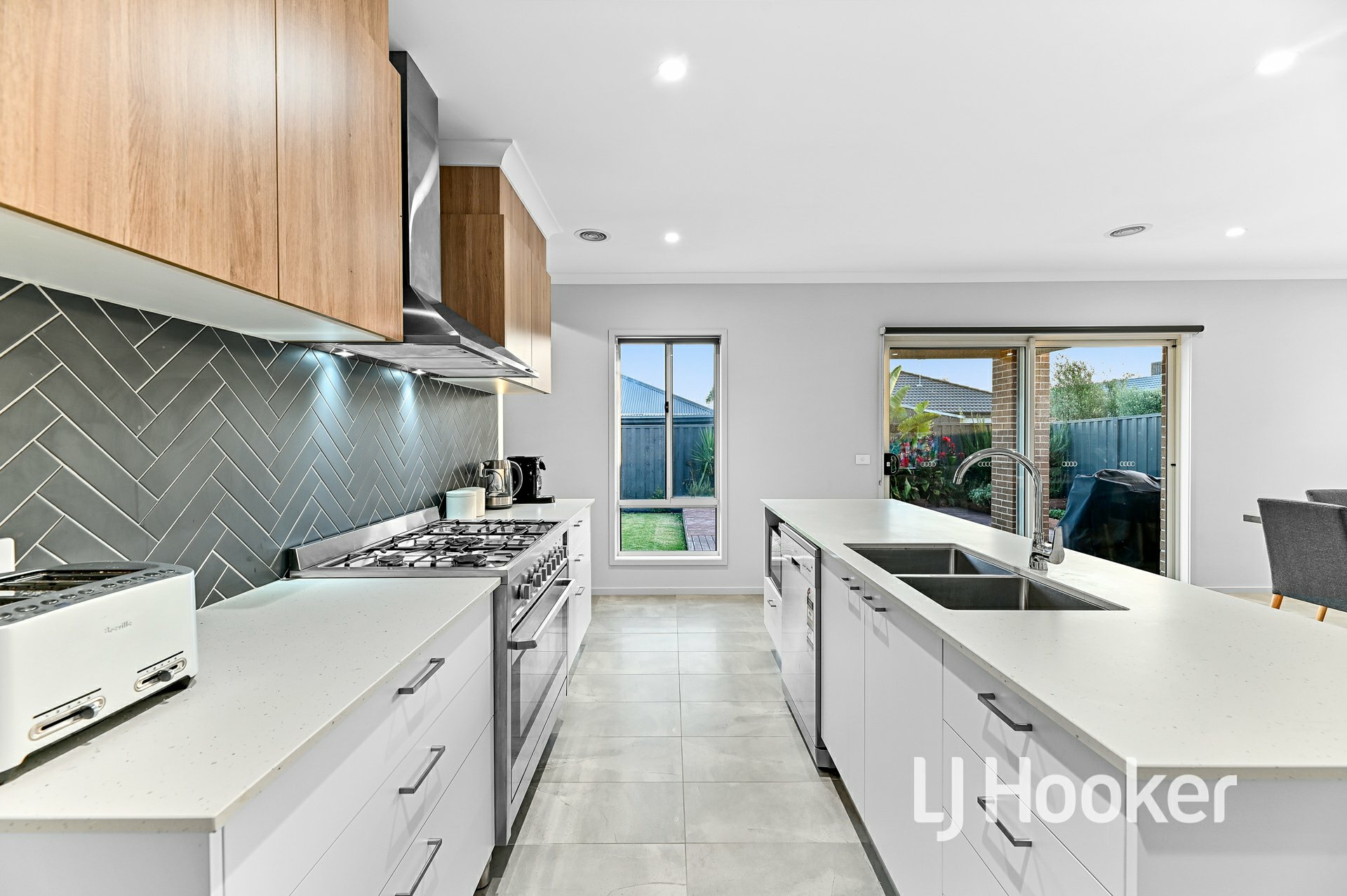 11 Zermatt Loop, PAKENHAM