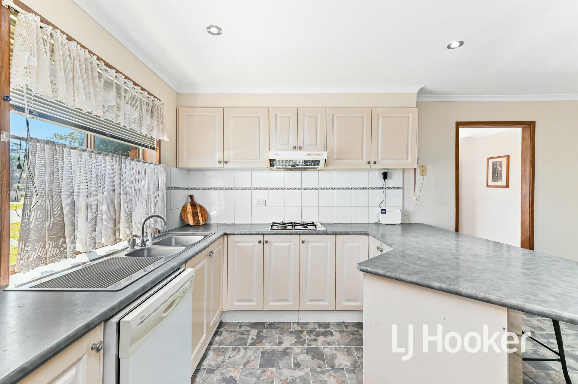 2 Beaumont Court, PAKENHAM
