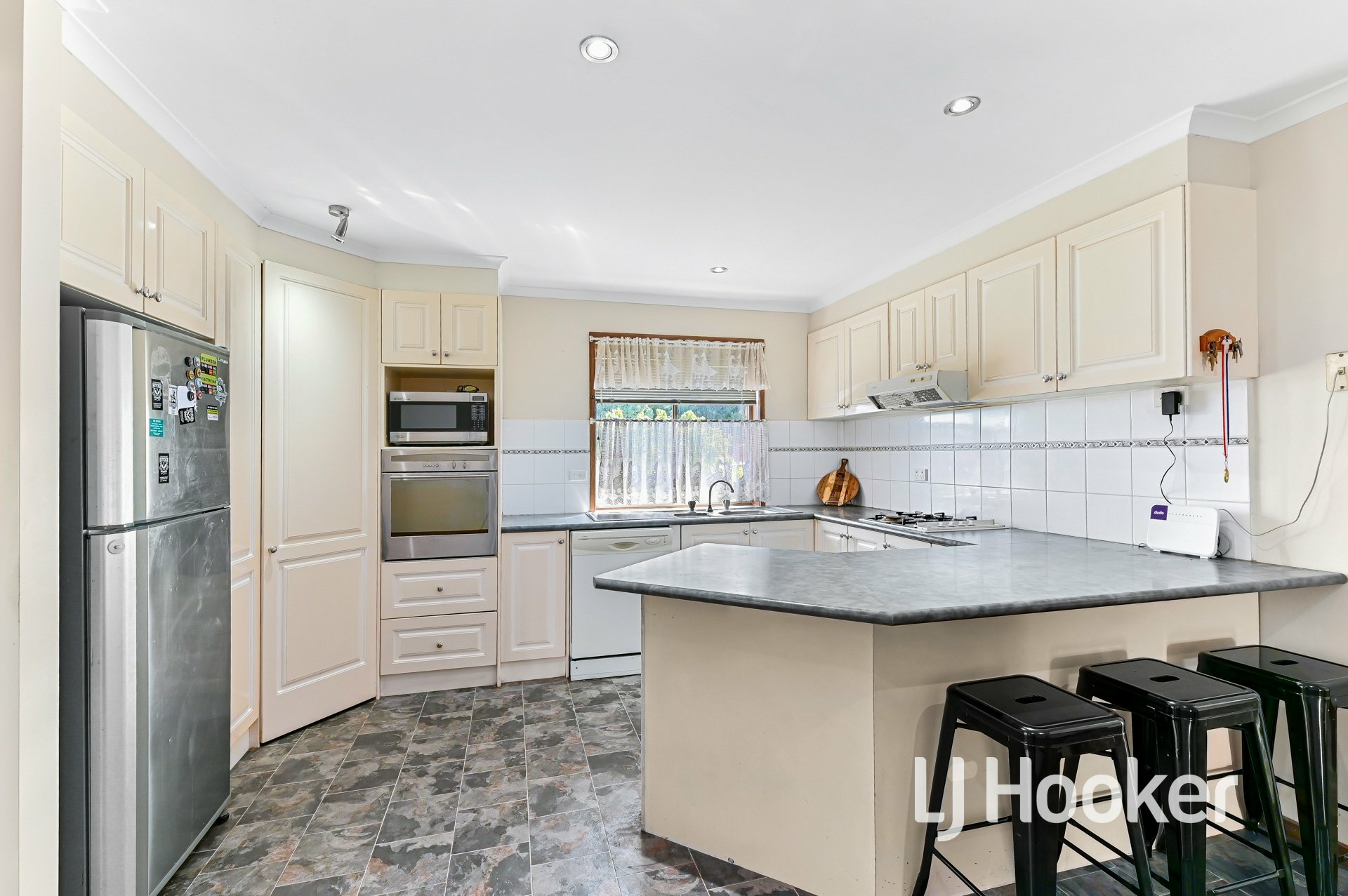 2 Beaumont Court, PAKENHAM