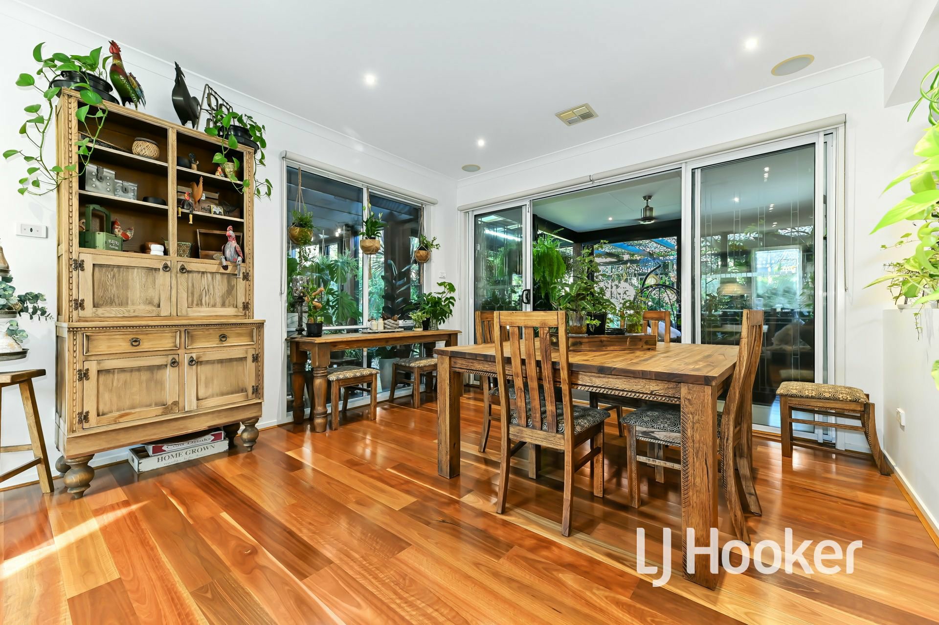 14 Fallingwater Drive, PAKENHAM