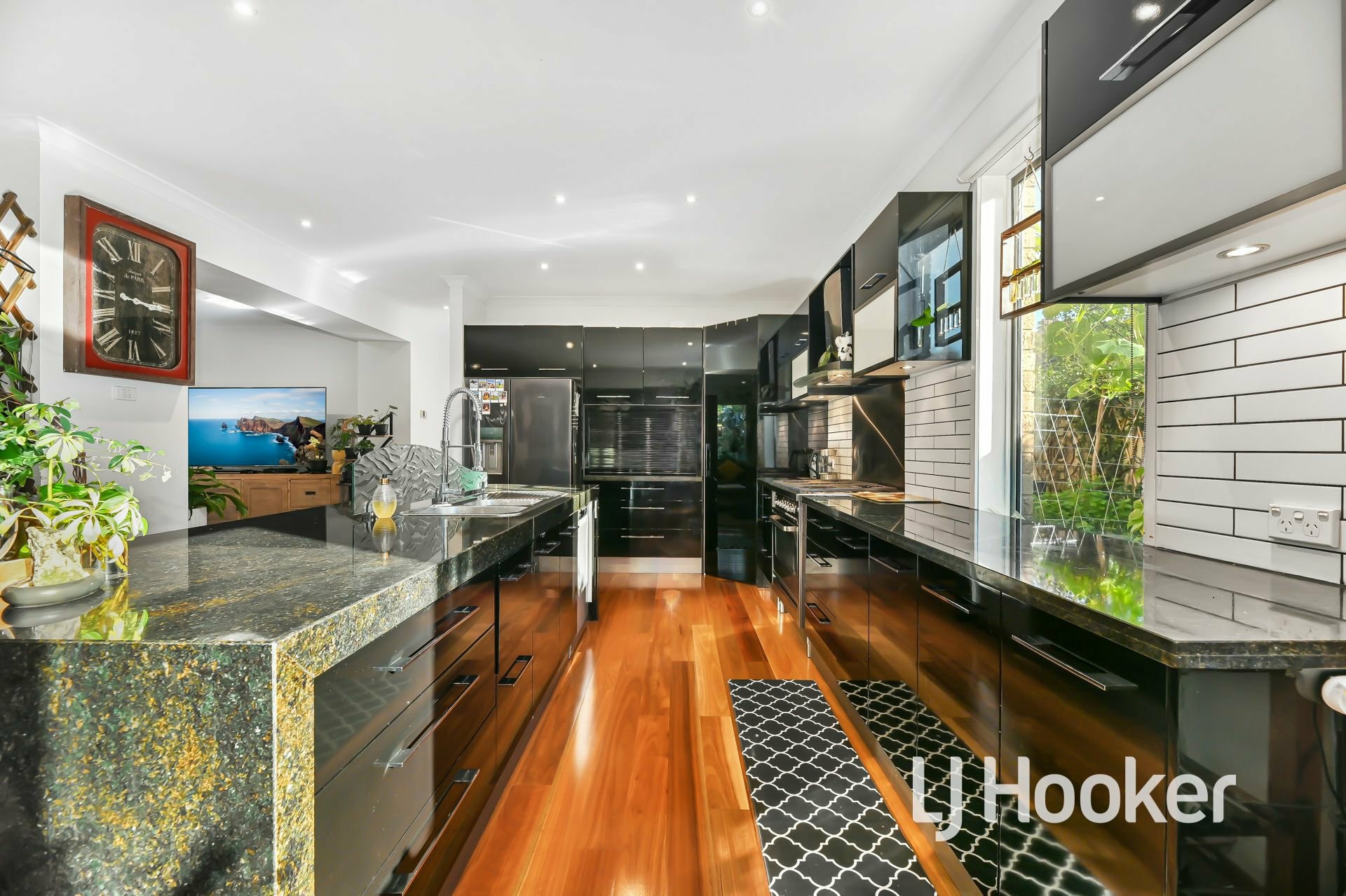 14 Fallingwater Drive, PAKENHAM
