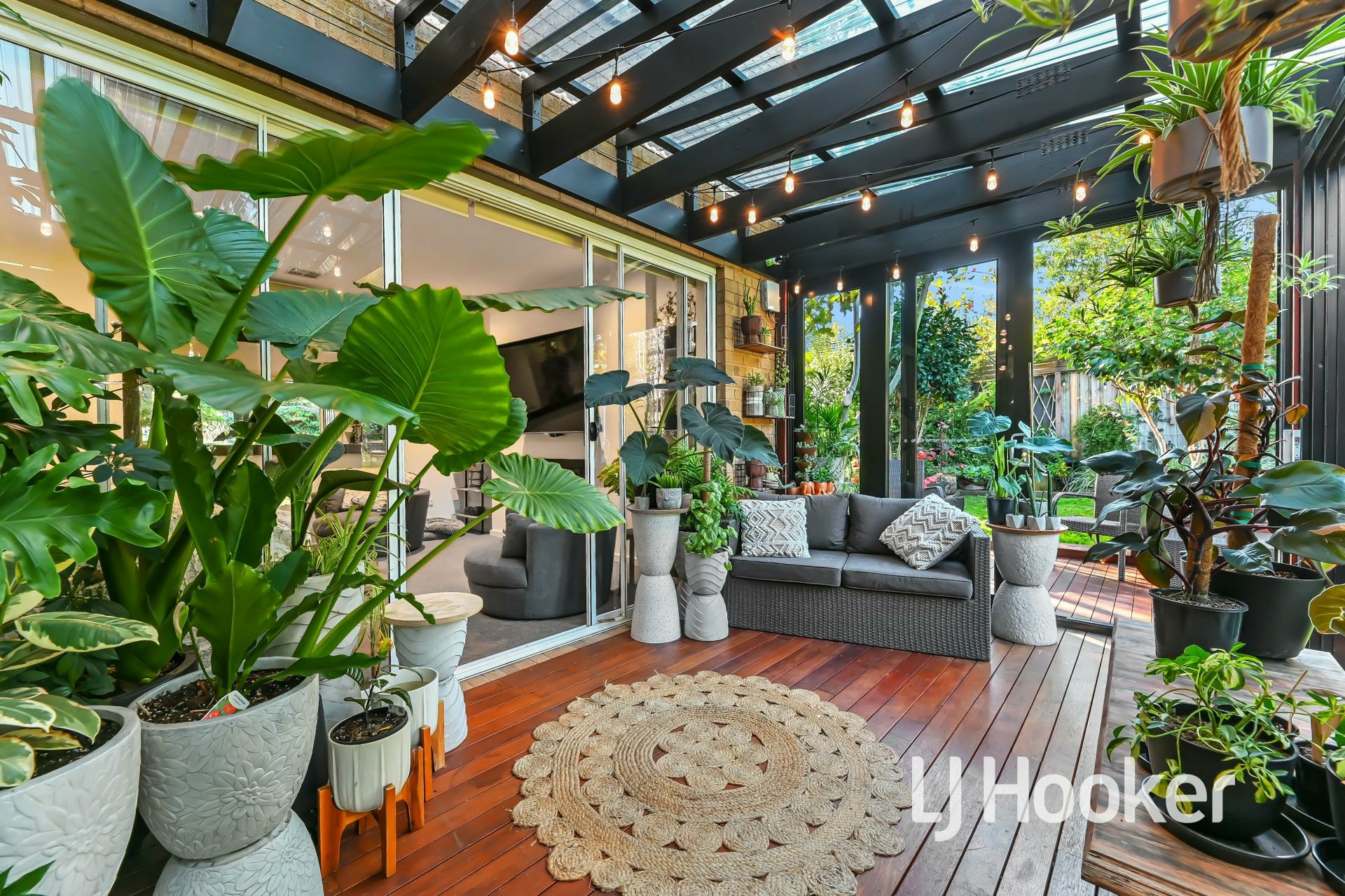 14 Fallingwater Drive, PAKENHAM