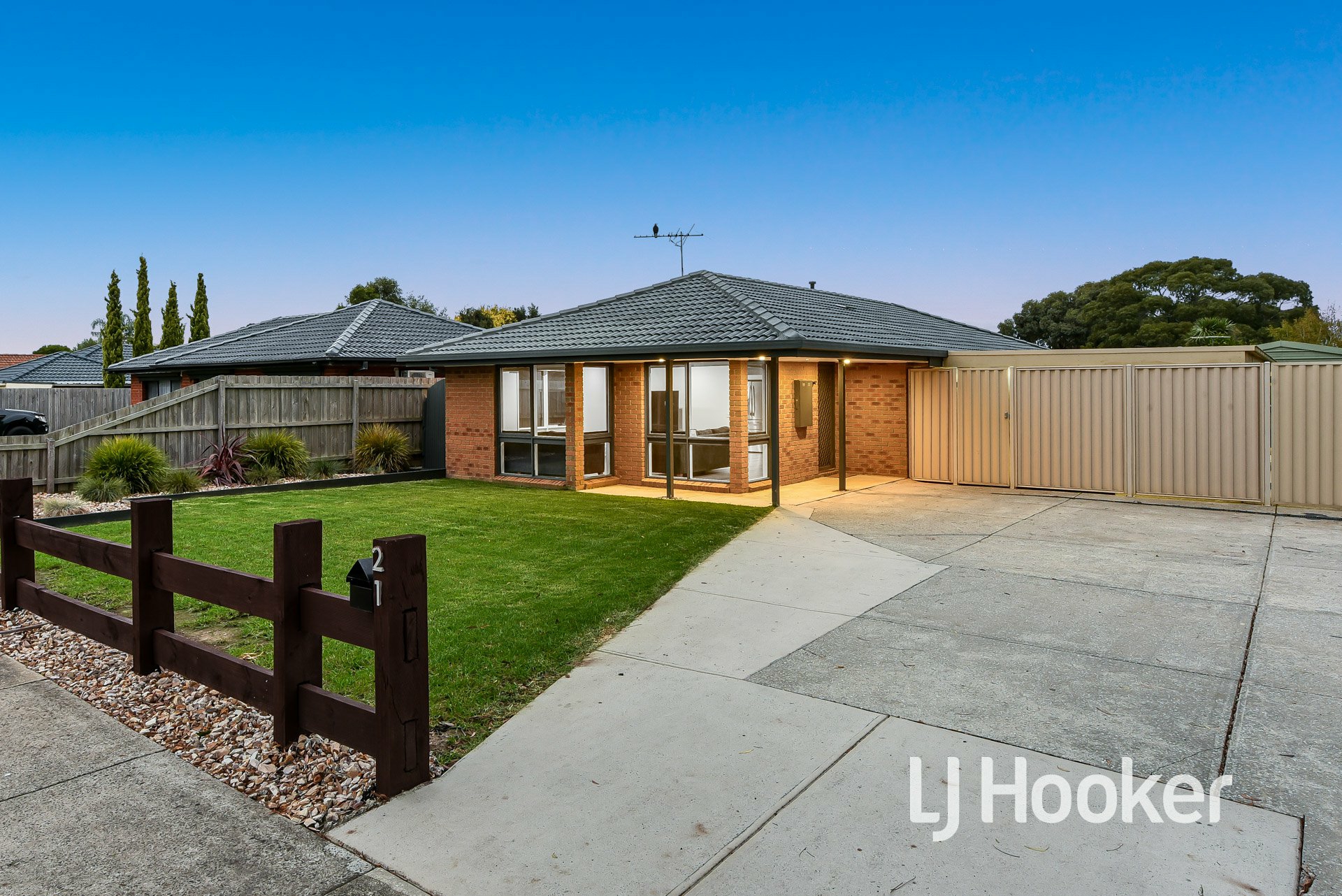 21 Bluegrass Crescent, PAKENHAM