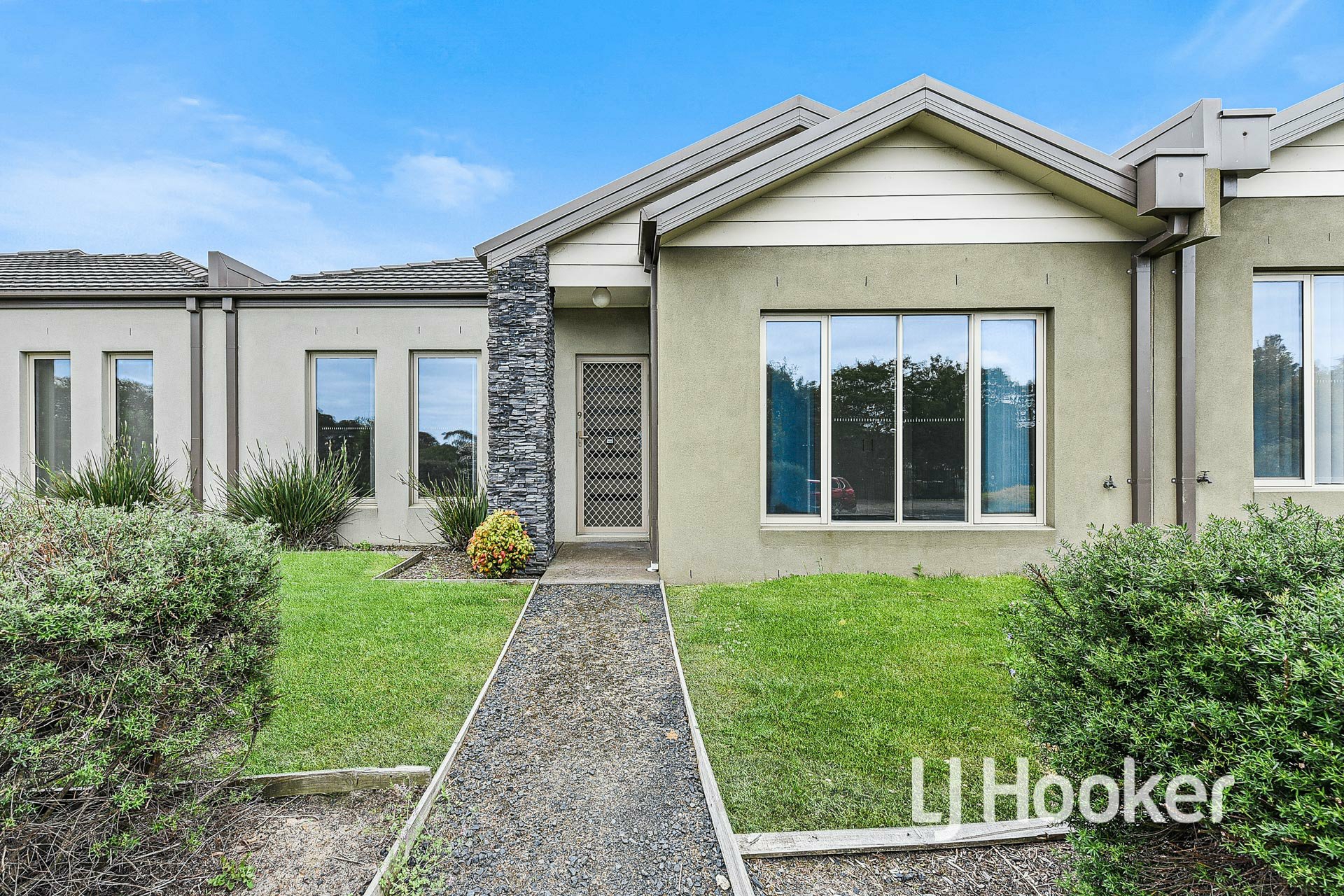 9 Mcclenaghan Place, Pakenham