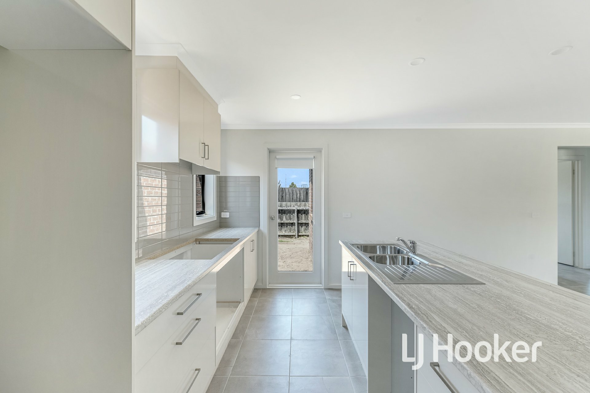 2/376 Rossiter Road Koo Wee Rup VIC Property Details LJ Hooker