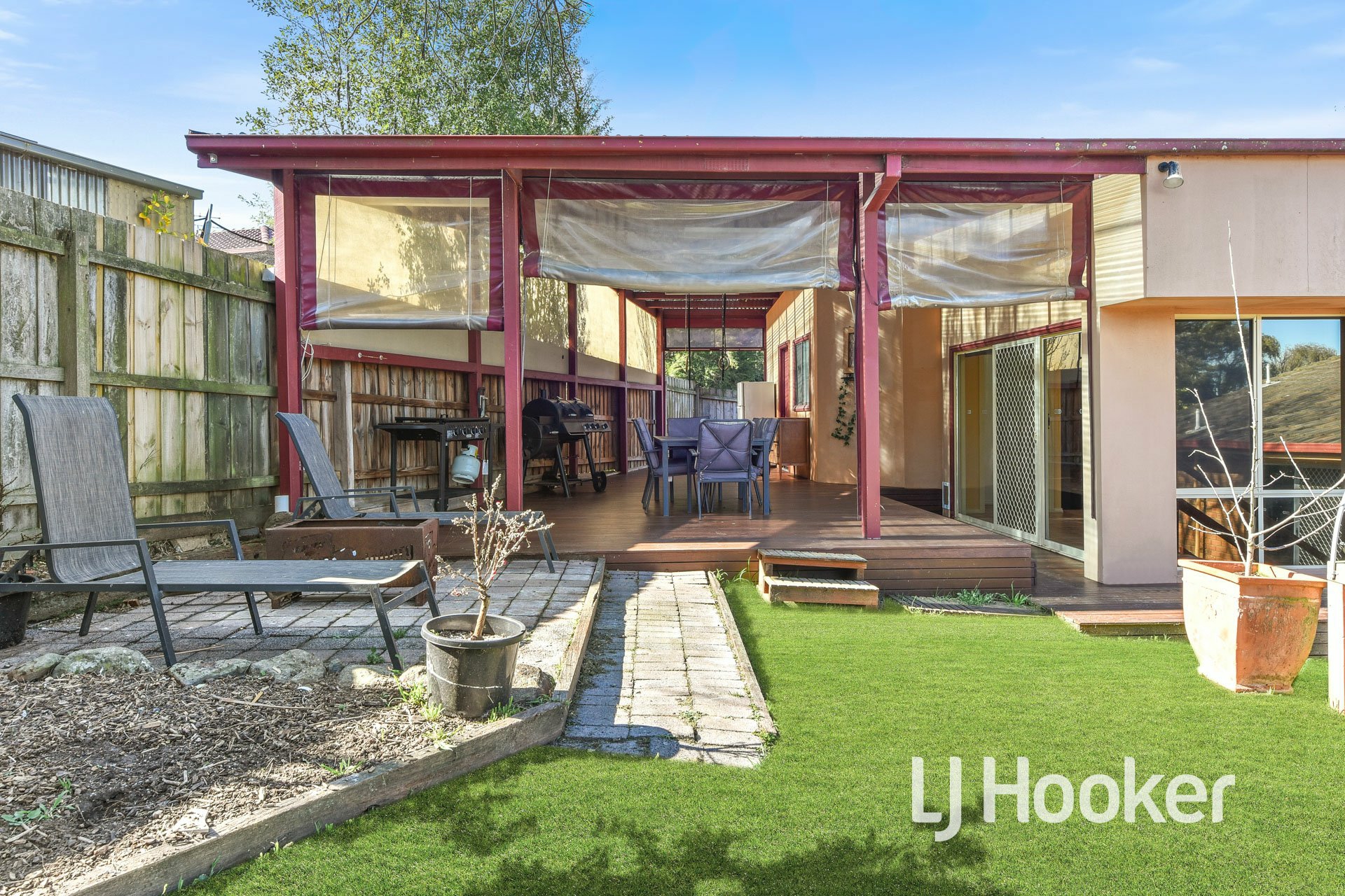 8 Dove Court, PAKENHAM