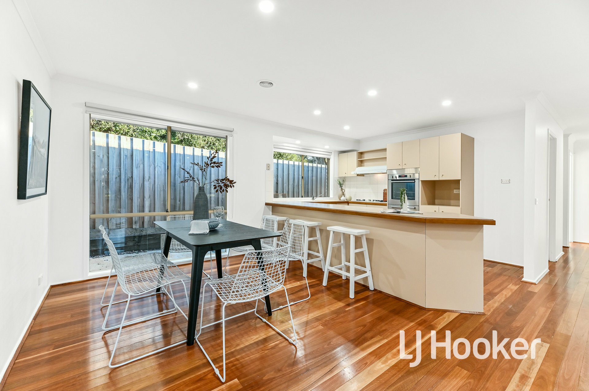 10 Pinewood Crescent, BERWICK