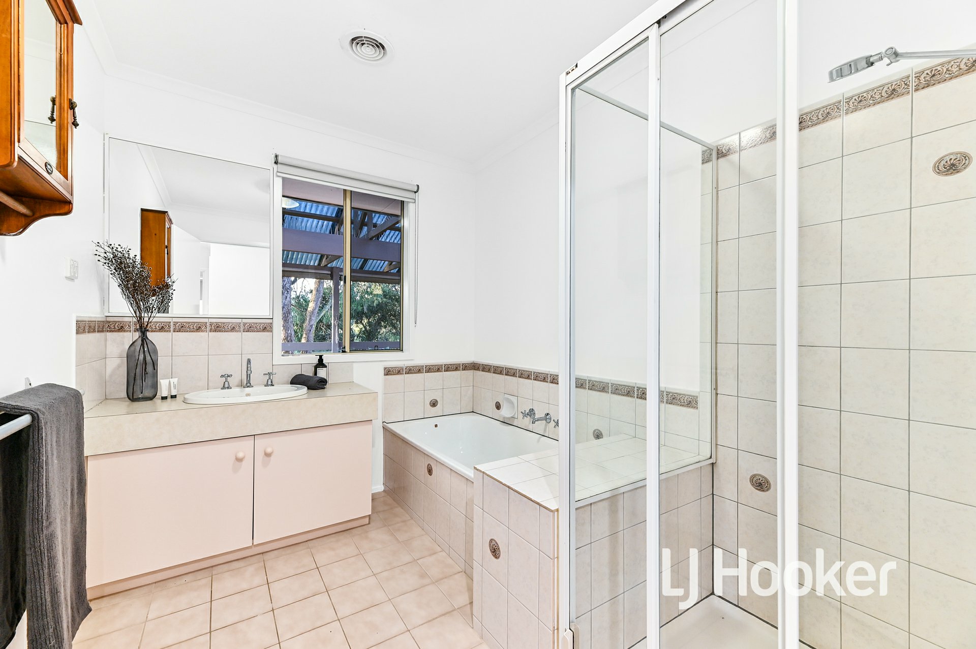 10 Pinewood Crescent, BERWICK