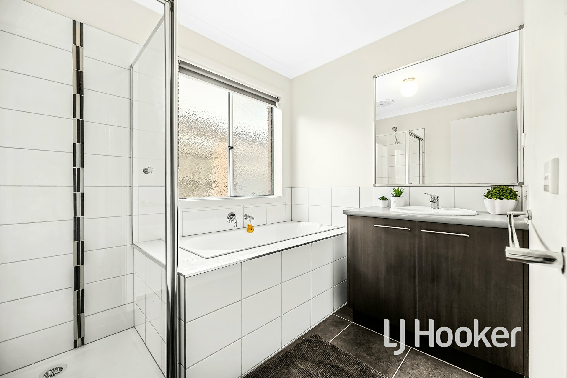17 McClenaghan Place, PAKENHAM