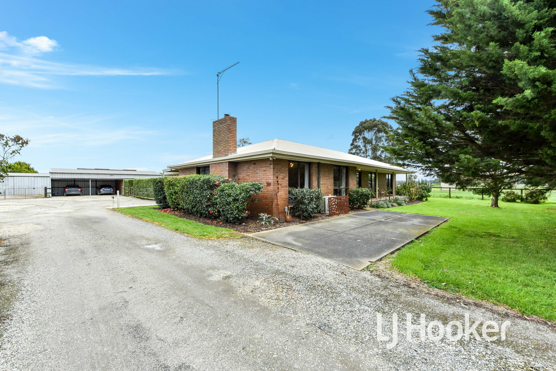85 School Road, BAYLES