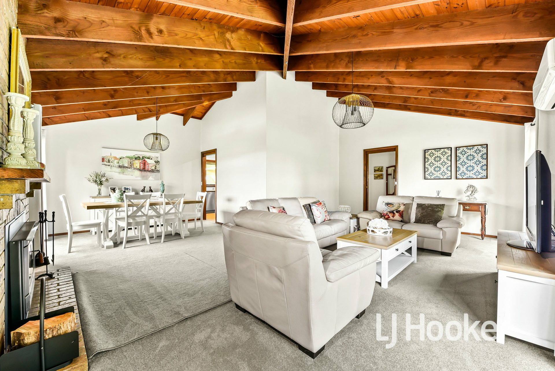 85 School Road, BAYLES