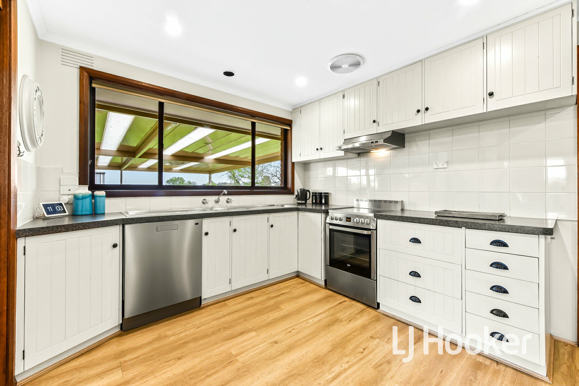 85 School Road, BAYLES