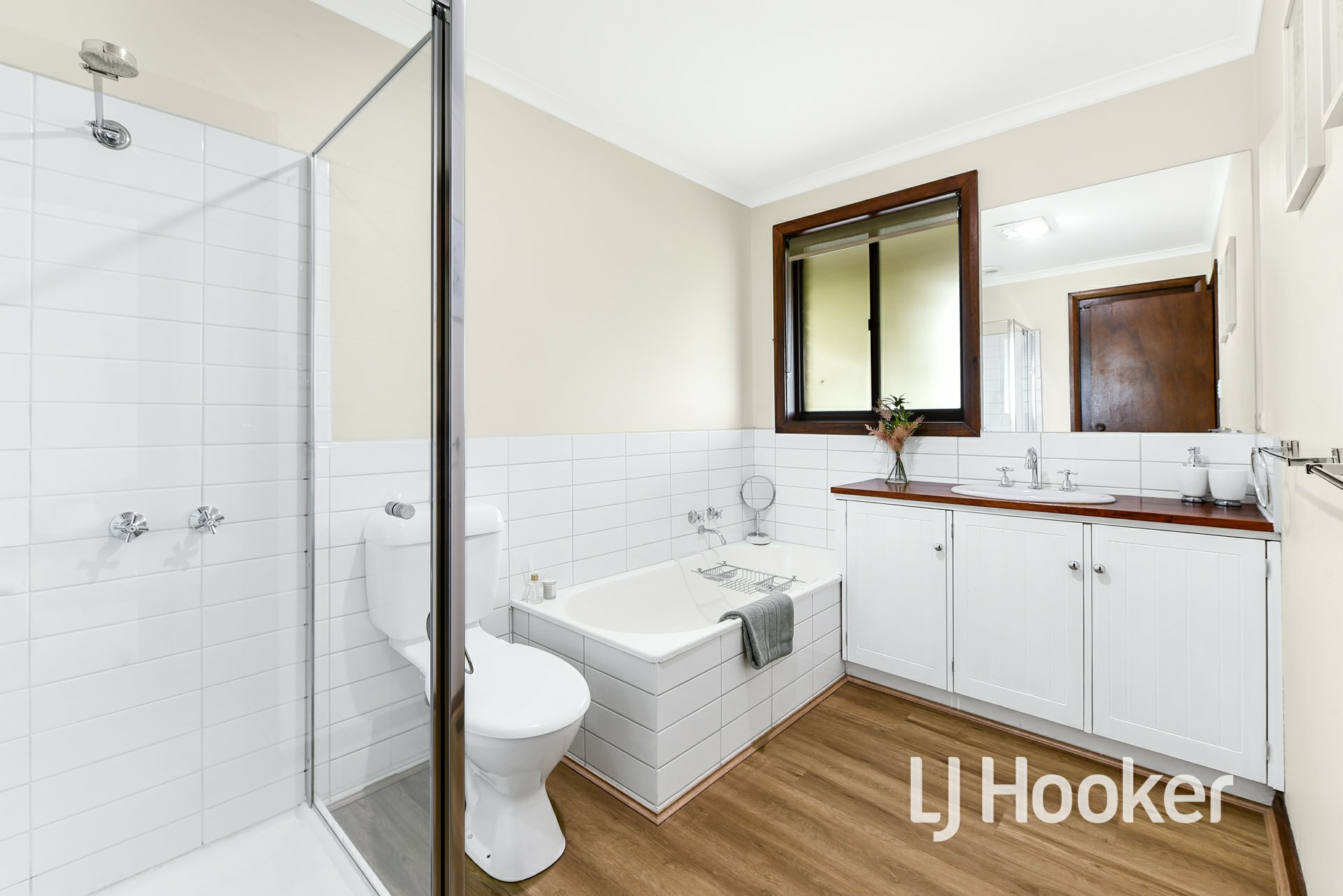 85 School Road, BAYLES