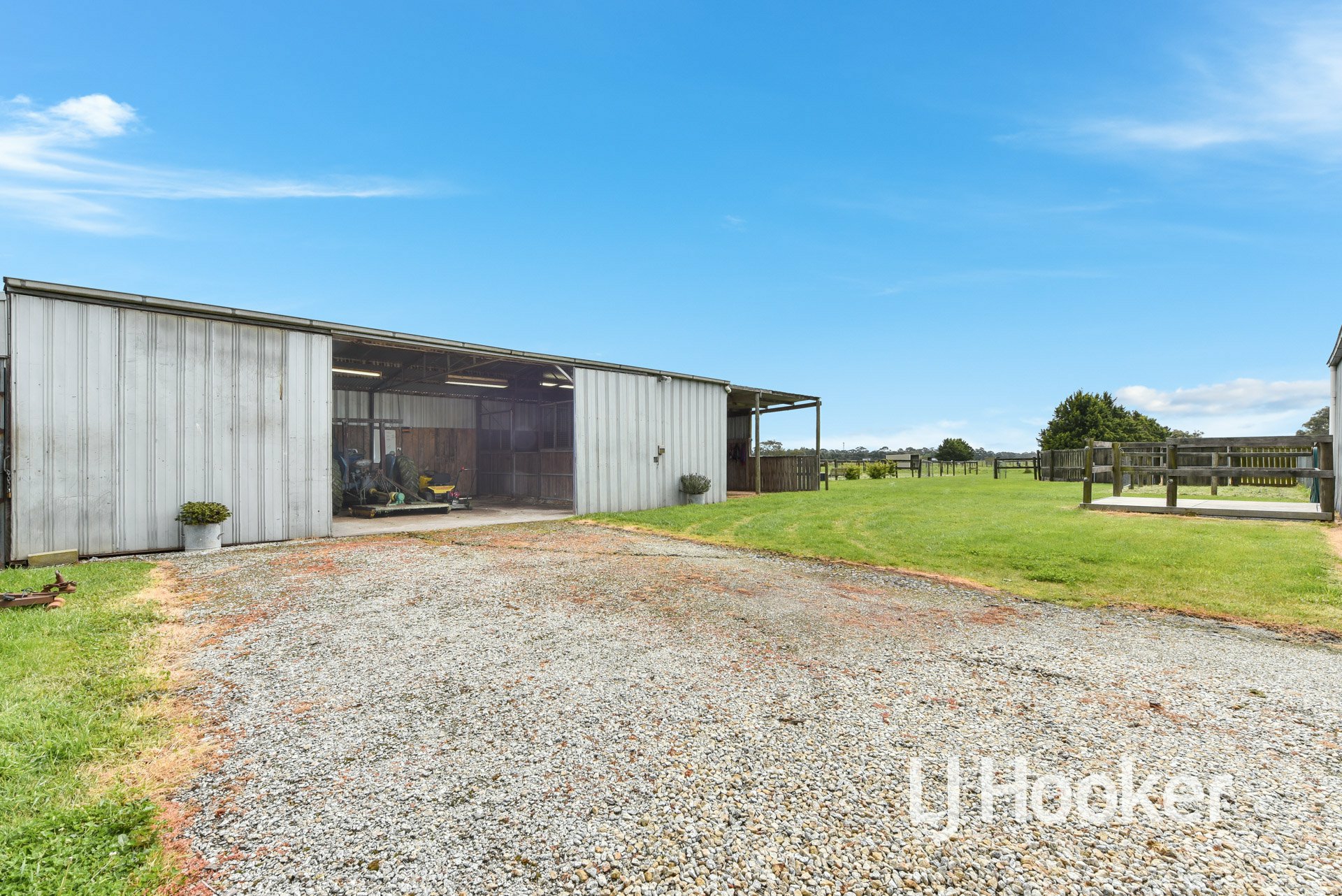 85 School Road, BAYLES