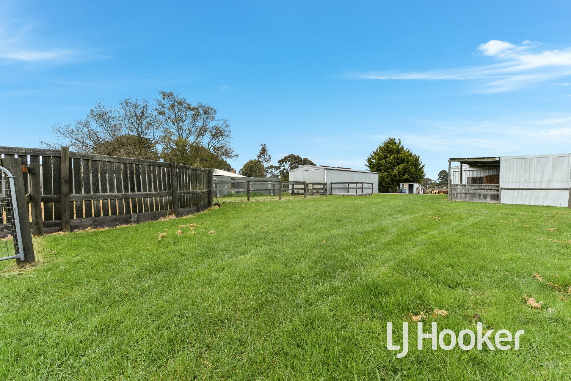 85 School Road, BAYLES