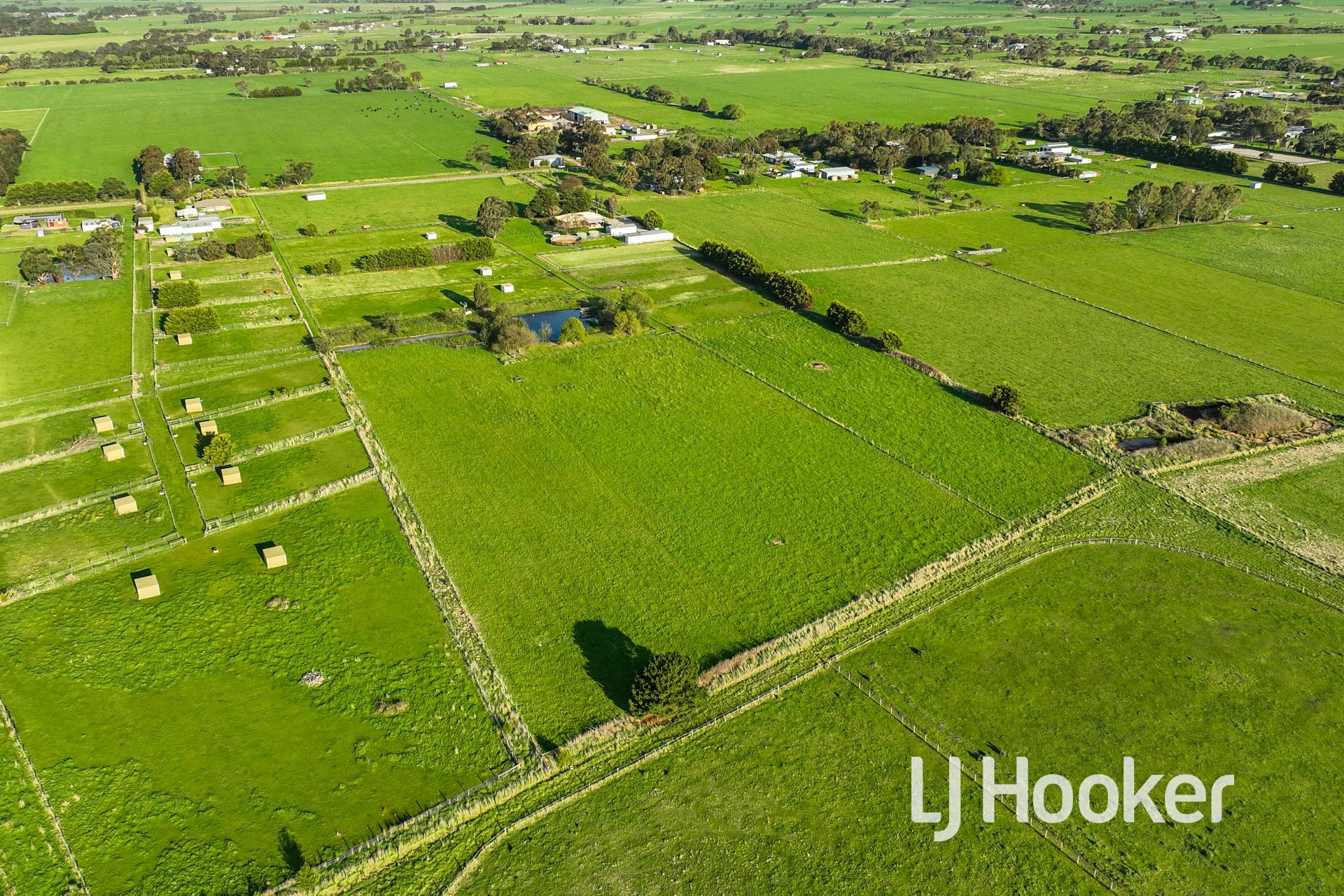 85 School Road, BAYLES