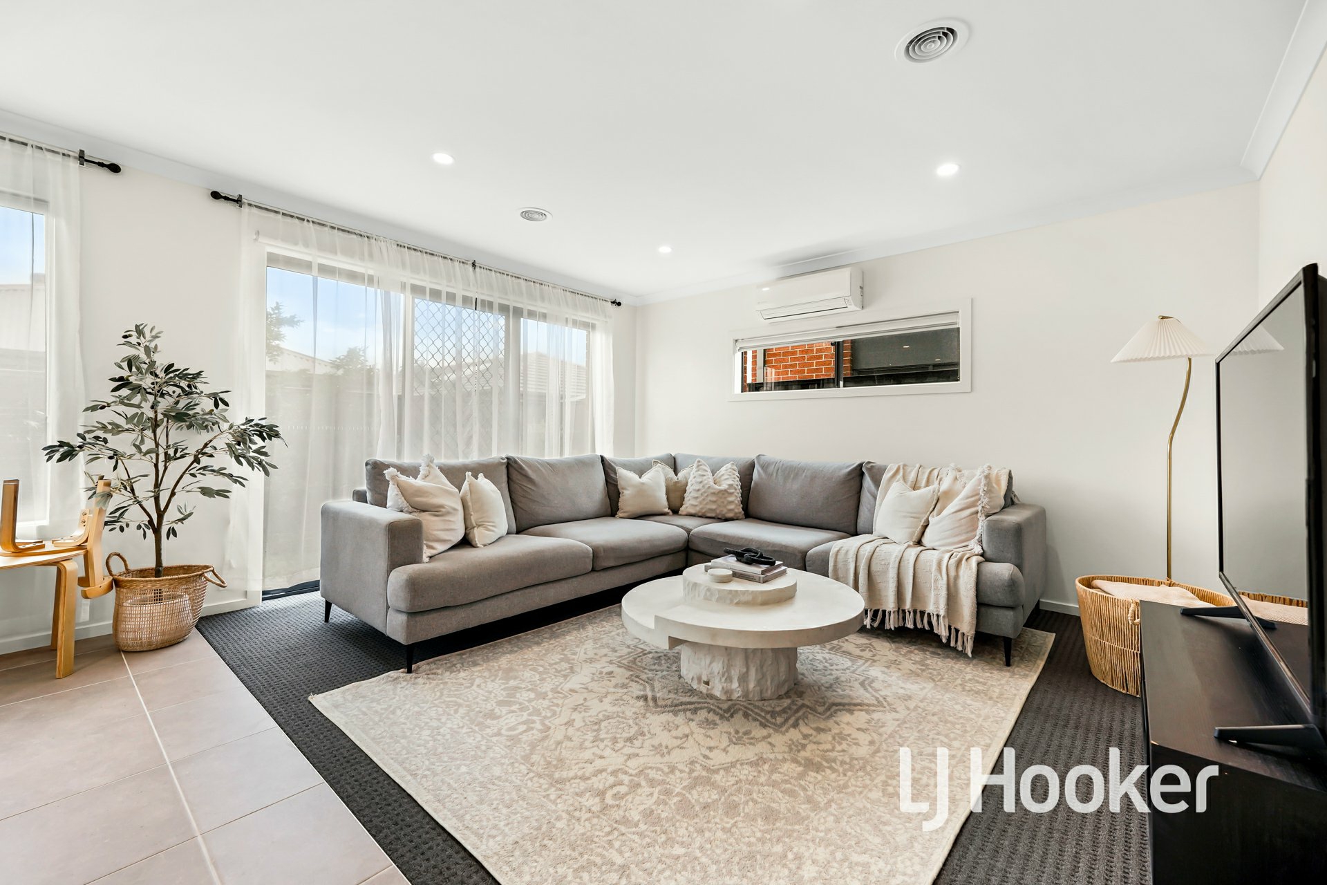 21 Expedition Circuit, PAKENHAM