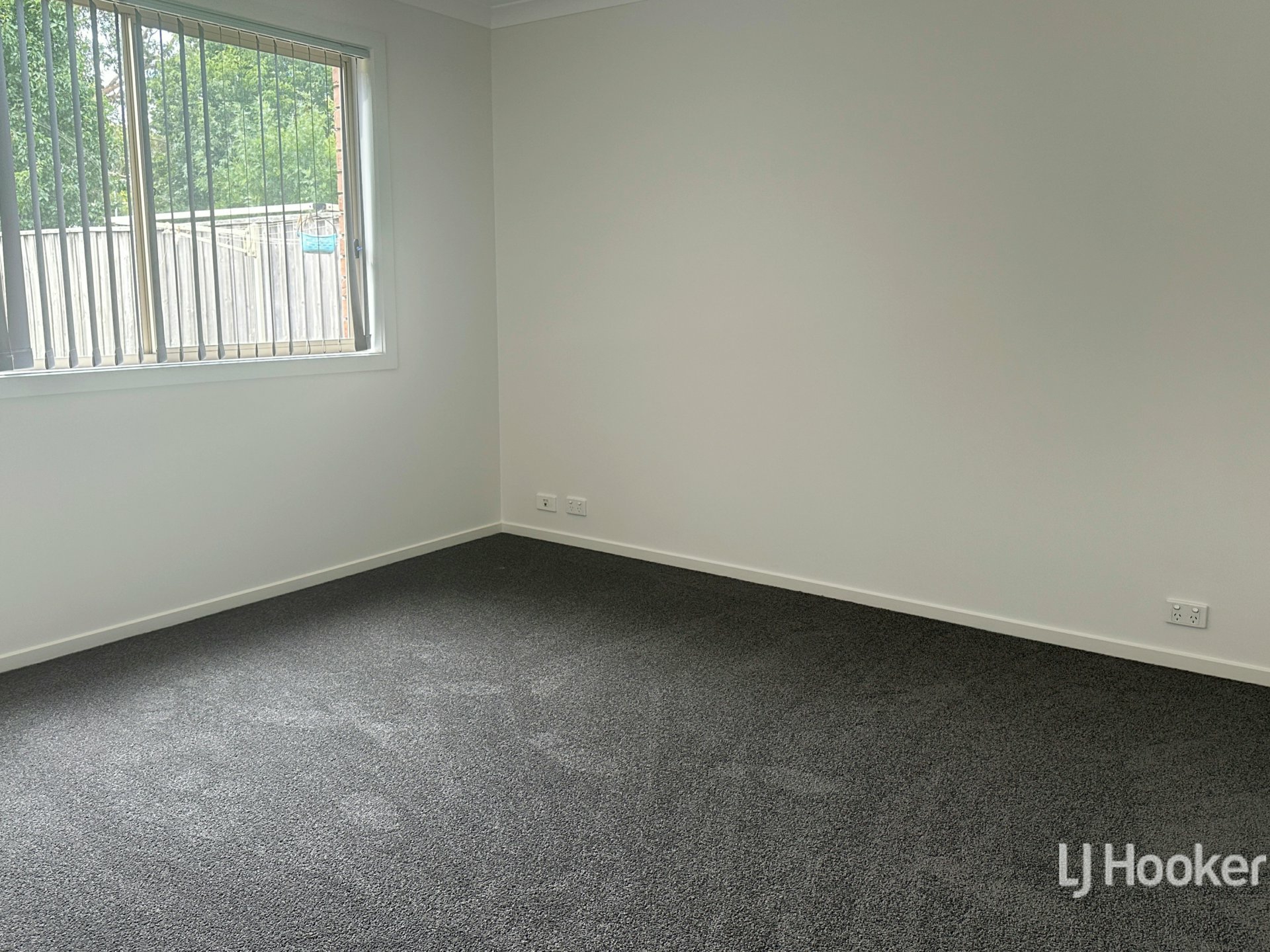 42 Devine Drive, PAKENHAM