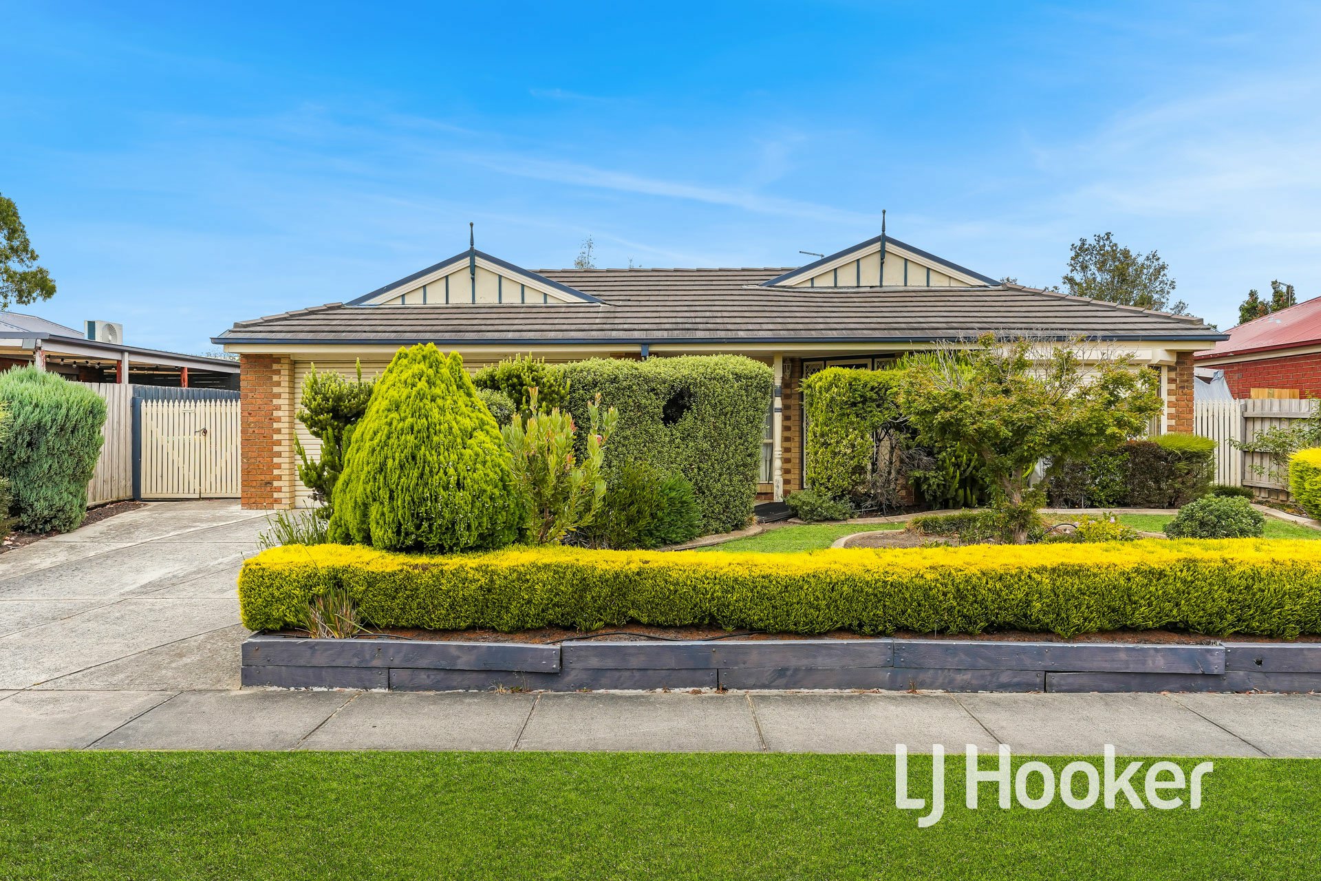 16 Sir Thomas Drive, PAKENHAM