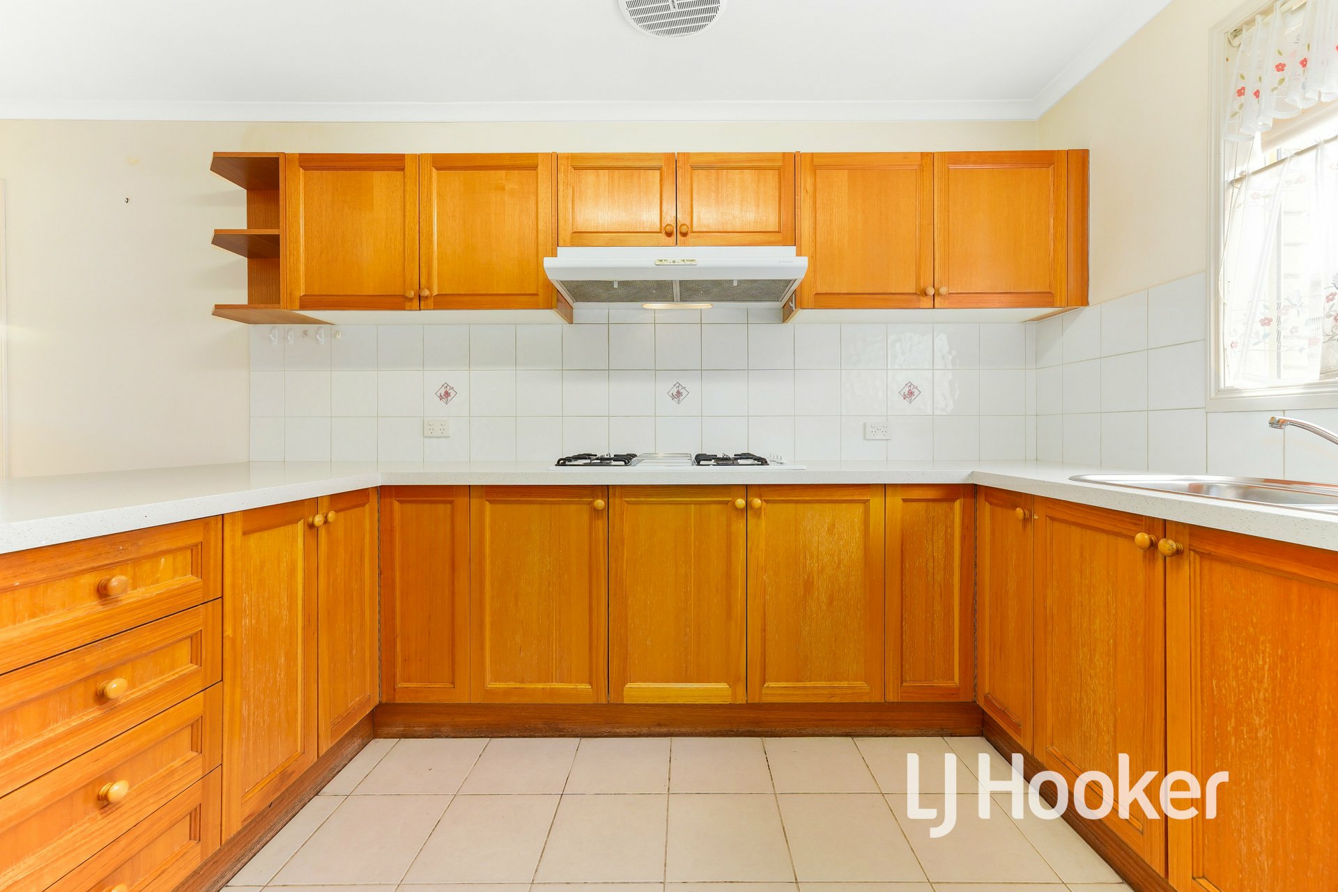 16 Sir Thomas Drive, PAKENHAM