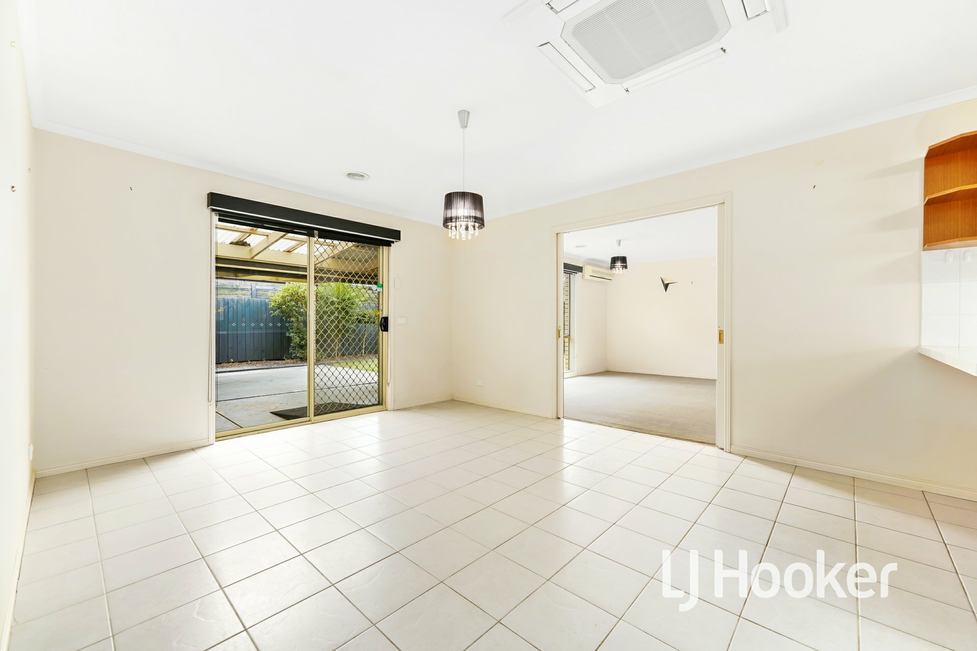 16 Sir Thomas Drive, PAKENHAM