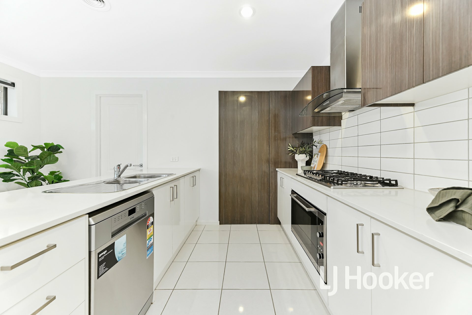 17 Caversham Drive, PAKENHAM
