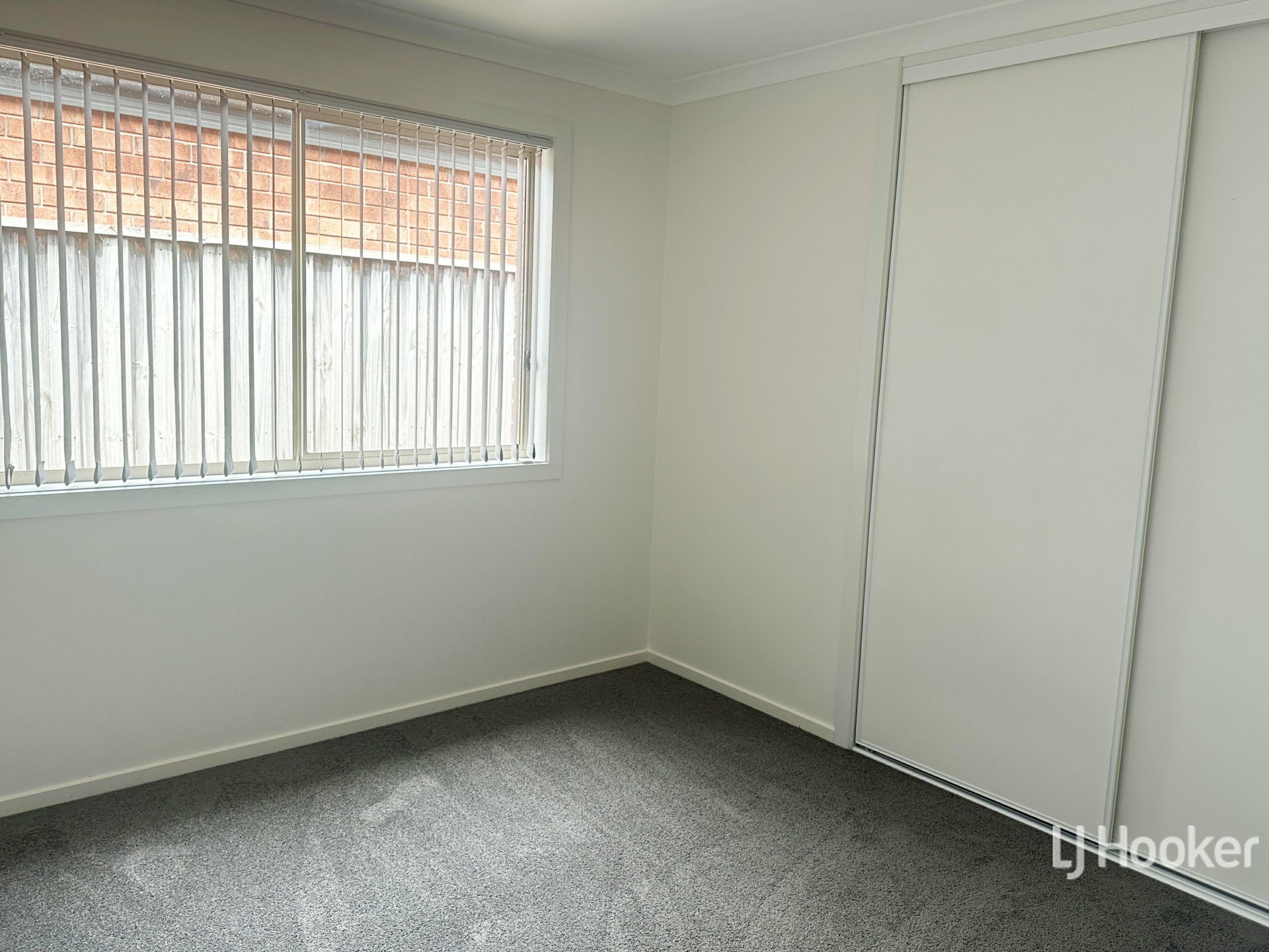 42 Devine Drive, PAKENHAM