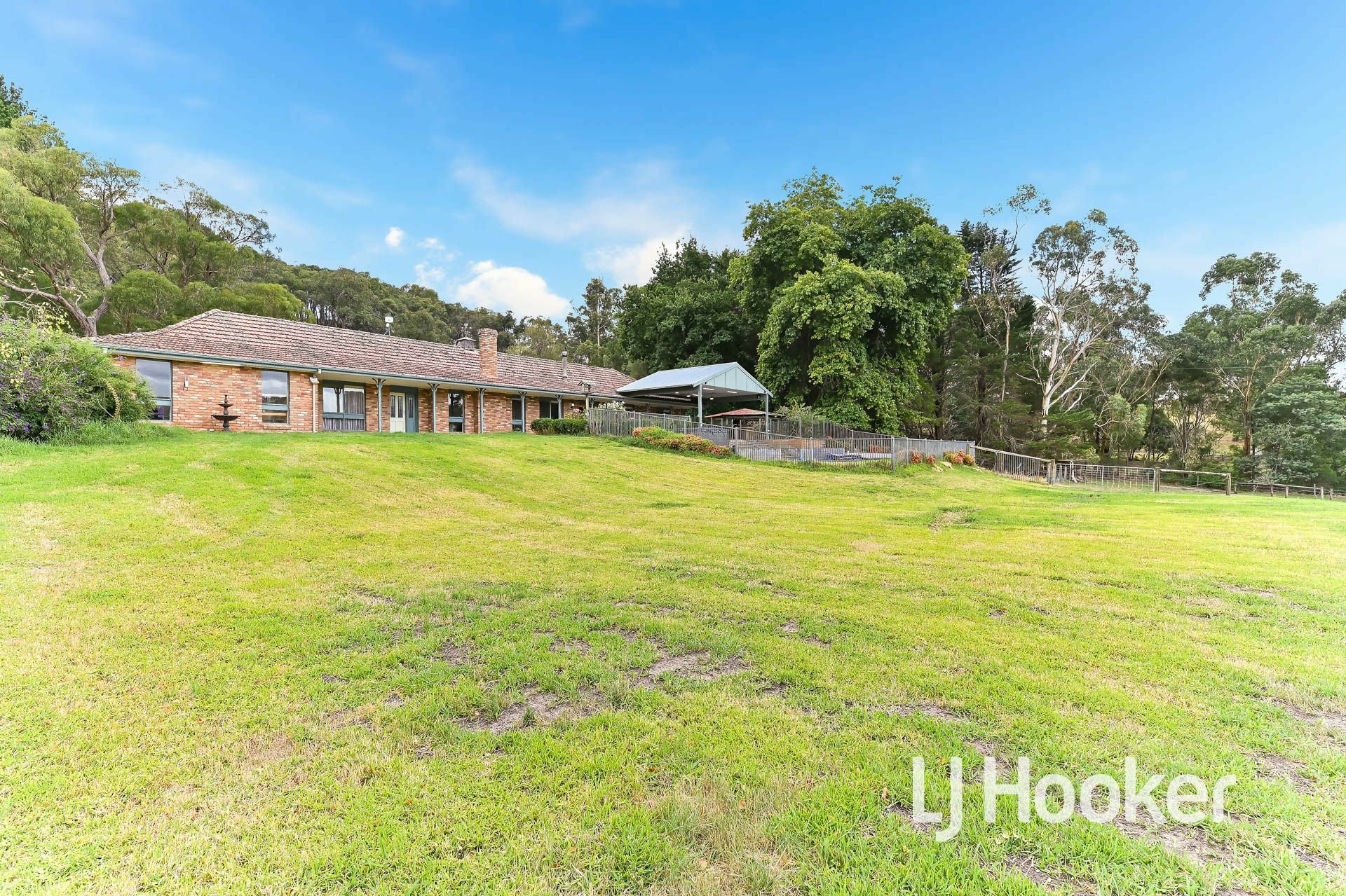 855 Toomuc Valley Road, PAKENHAM UPPER
