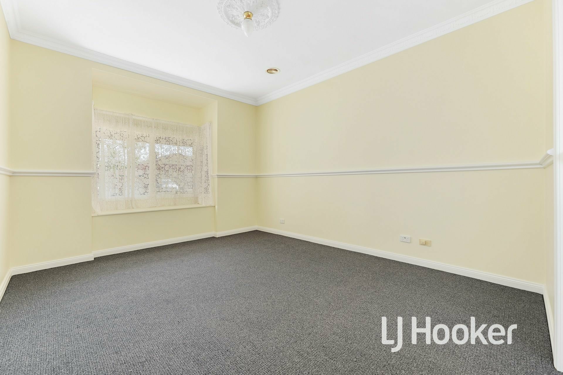 8 Samuel Close, BERWICK