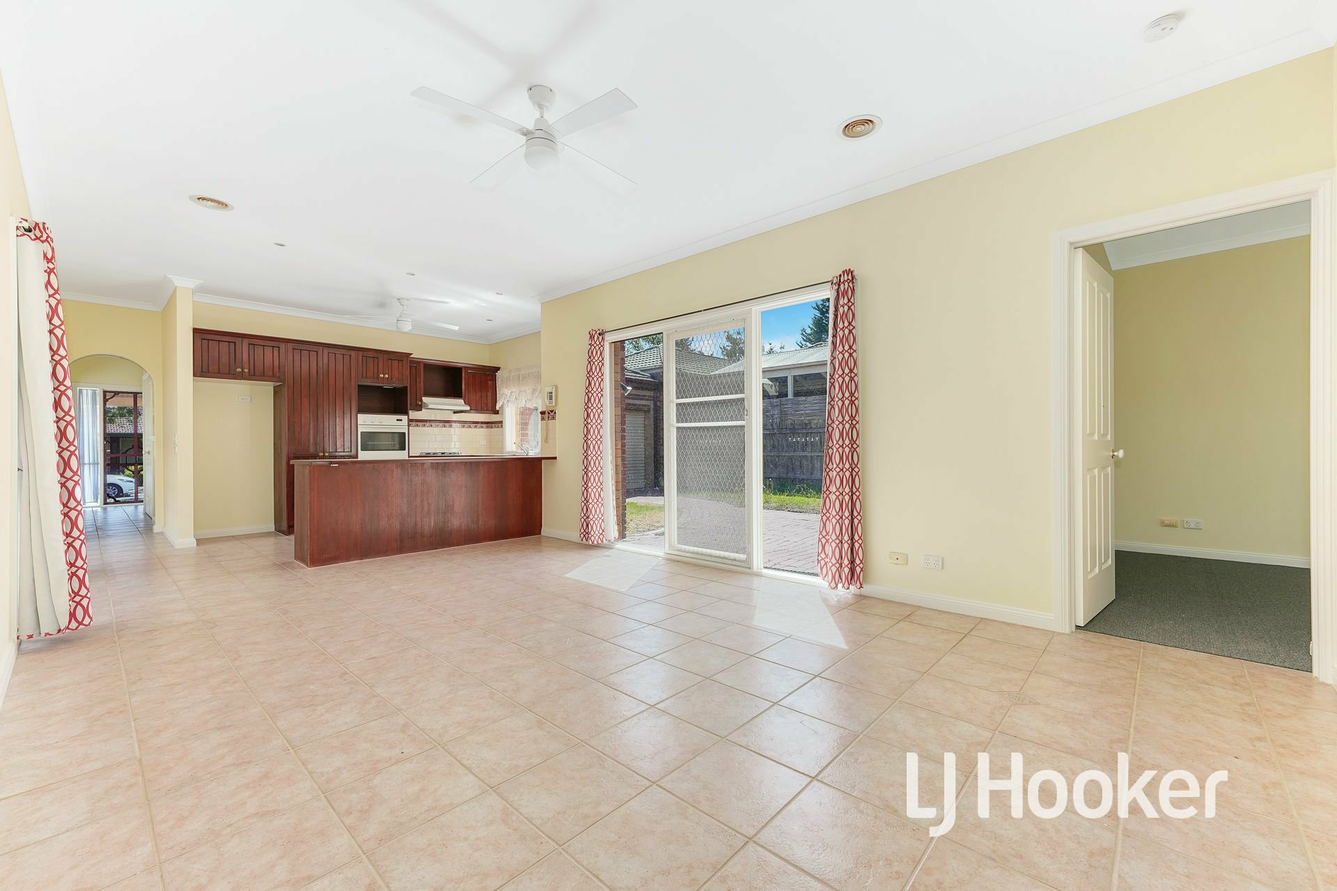8 Samuel Close, BERWICK