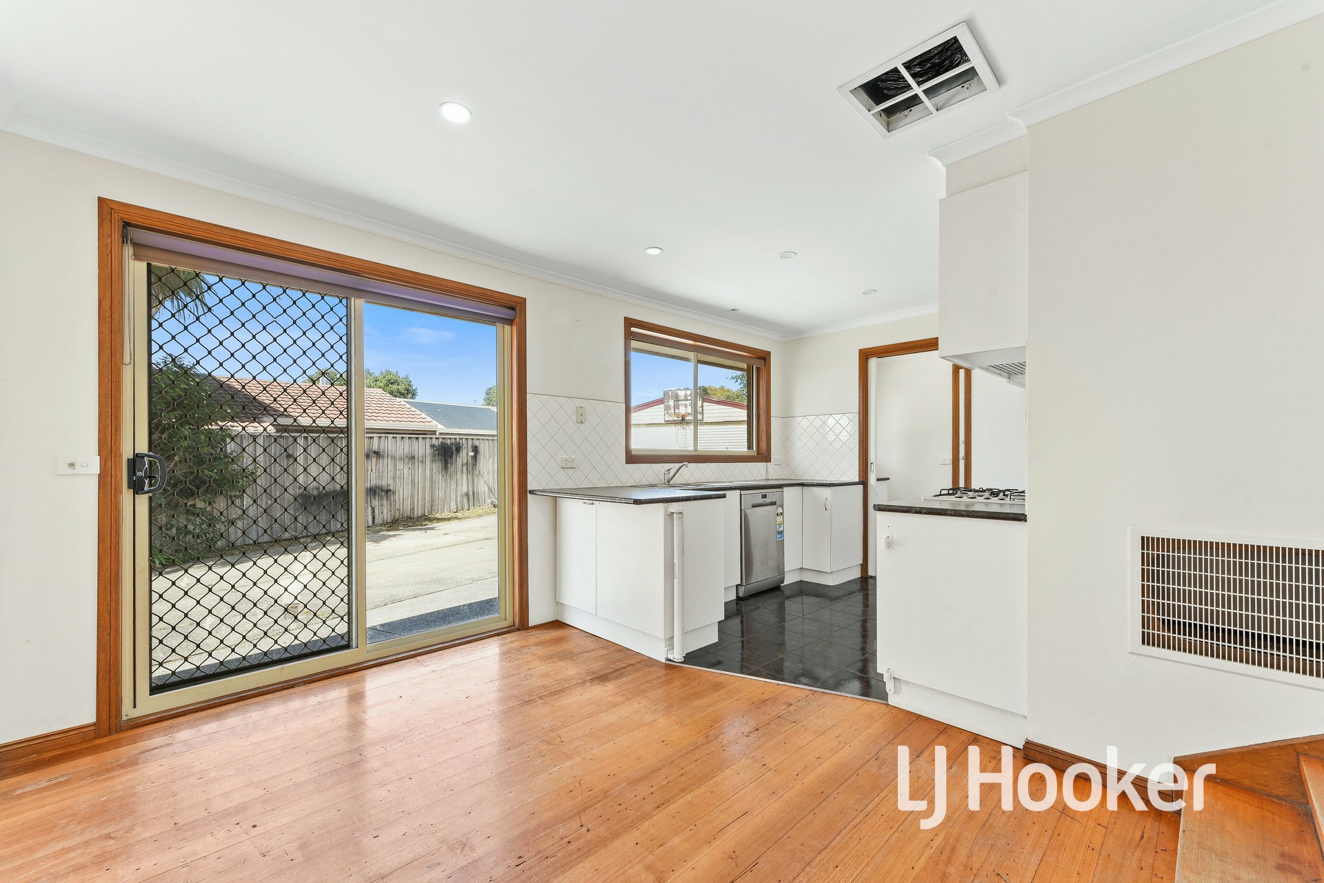 2 Irving Road, PAKENHAM