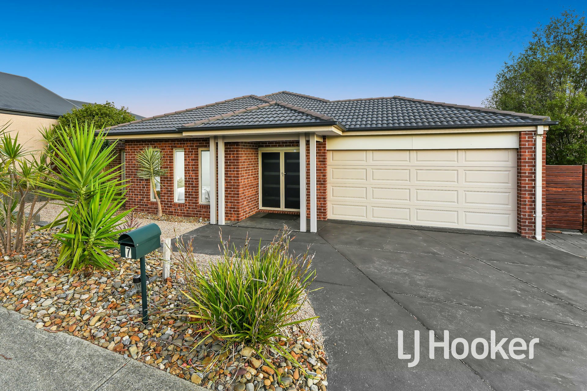 7 Powell Place, Pakenham