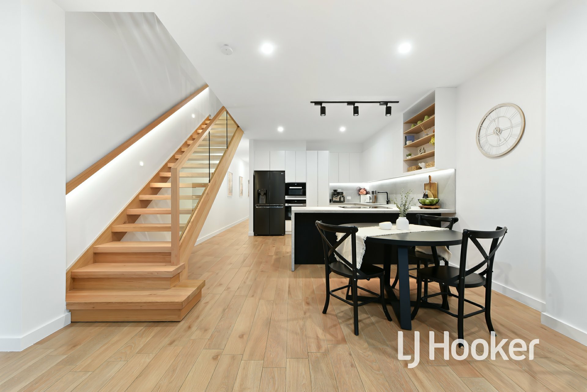 16 Hawkesbury Street, PAKENHAM