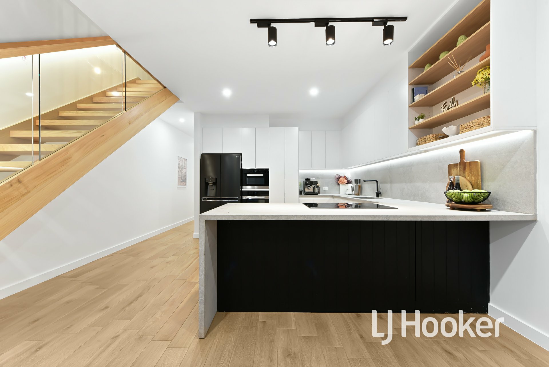 16 Hawkesbury Street, PAKENHAM