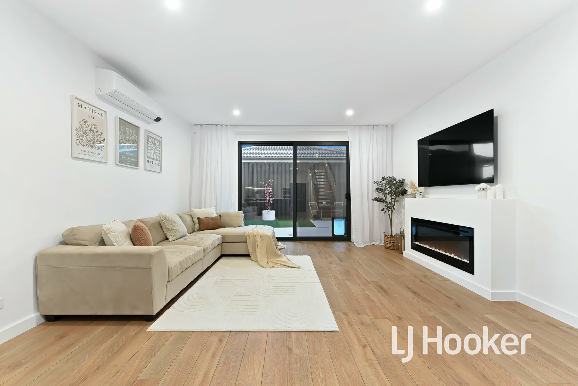 16 Hawkesbury Street, PAKENHAM