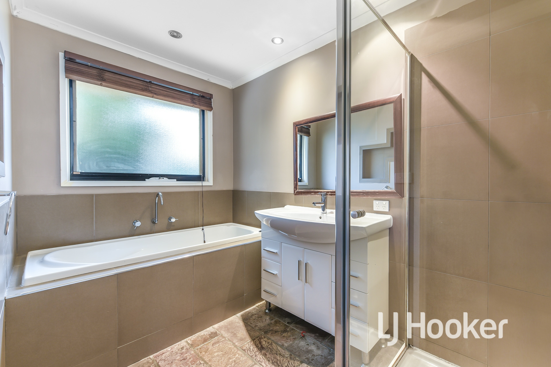 11 Isaac Court, PAKENHAM
