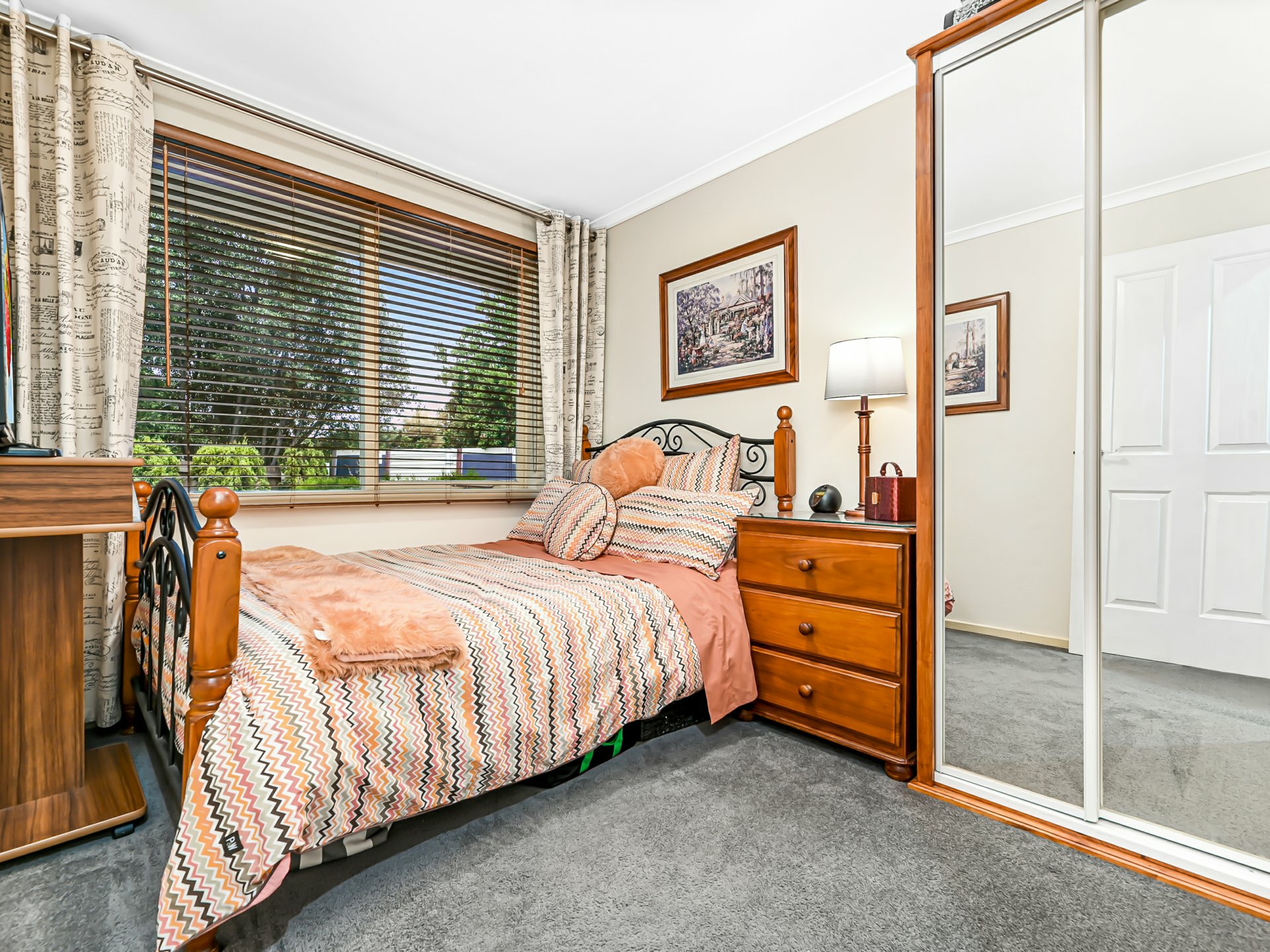 6 Robin Court — photo 11 of 18