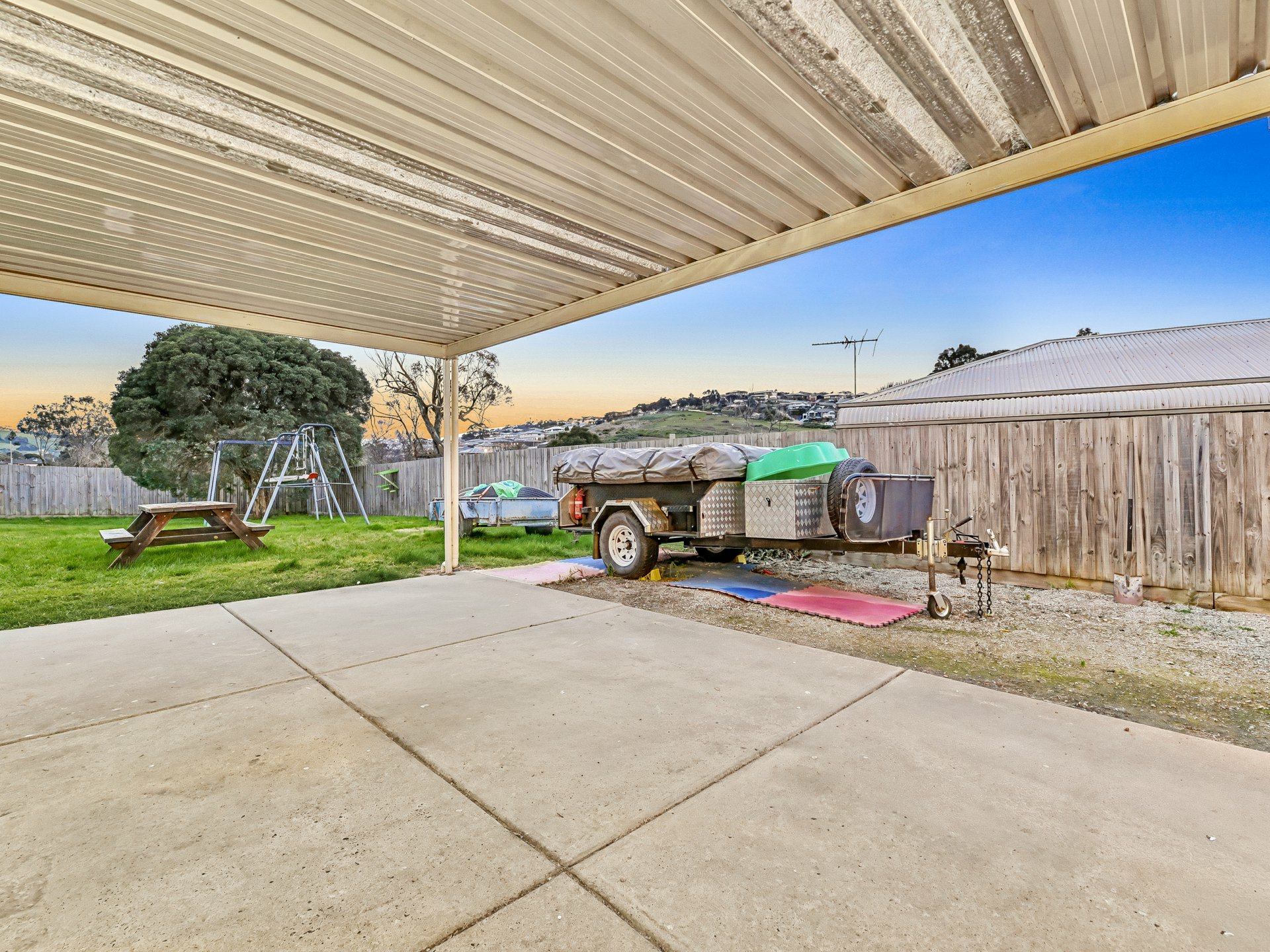 60 Balmoral Way — photo 11 of 14