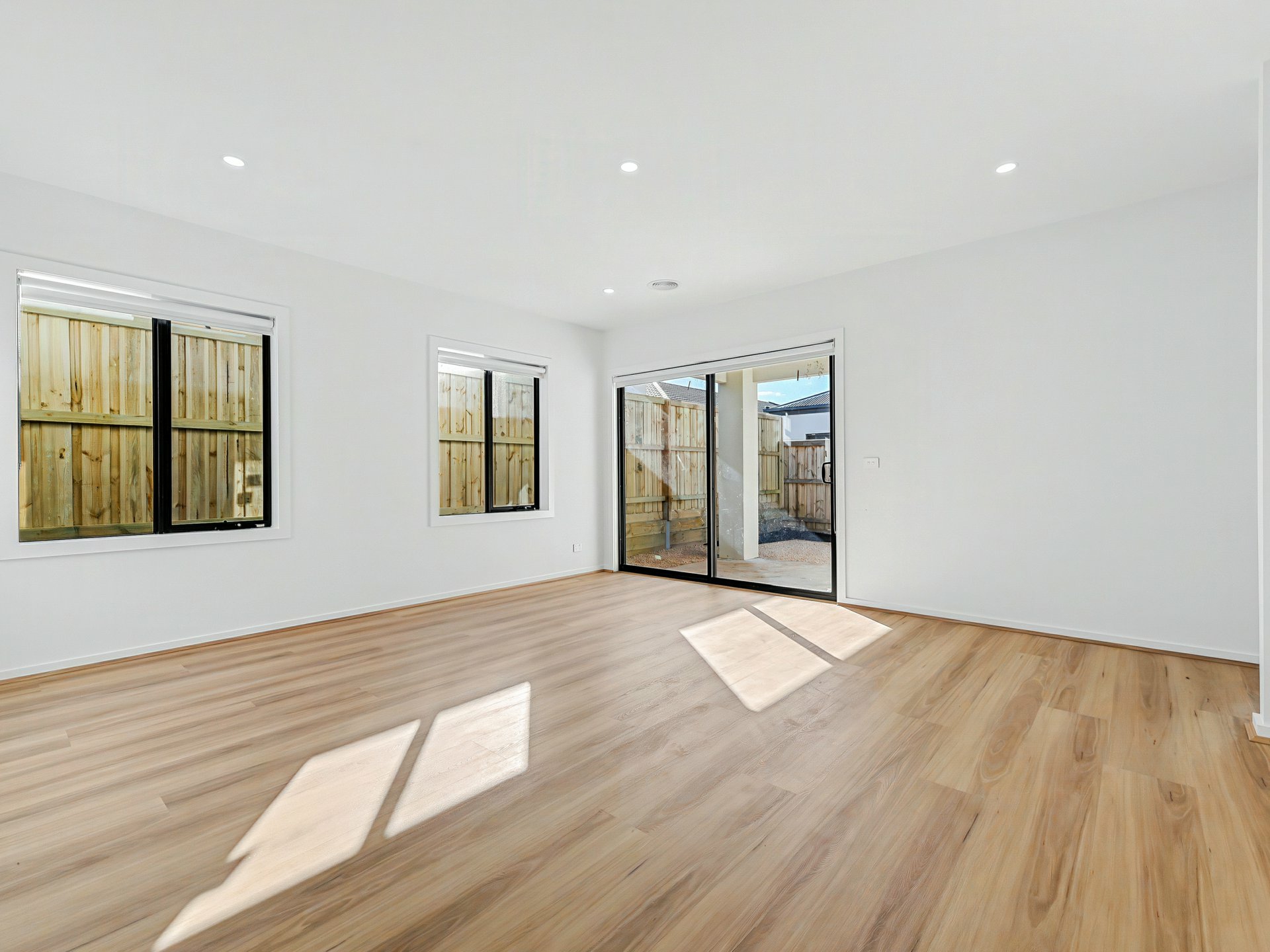 19 Balcony Street — photo 6 of 14