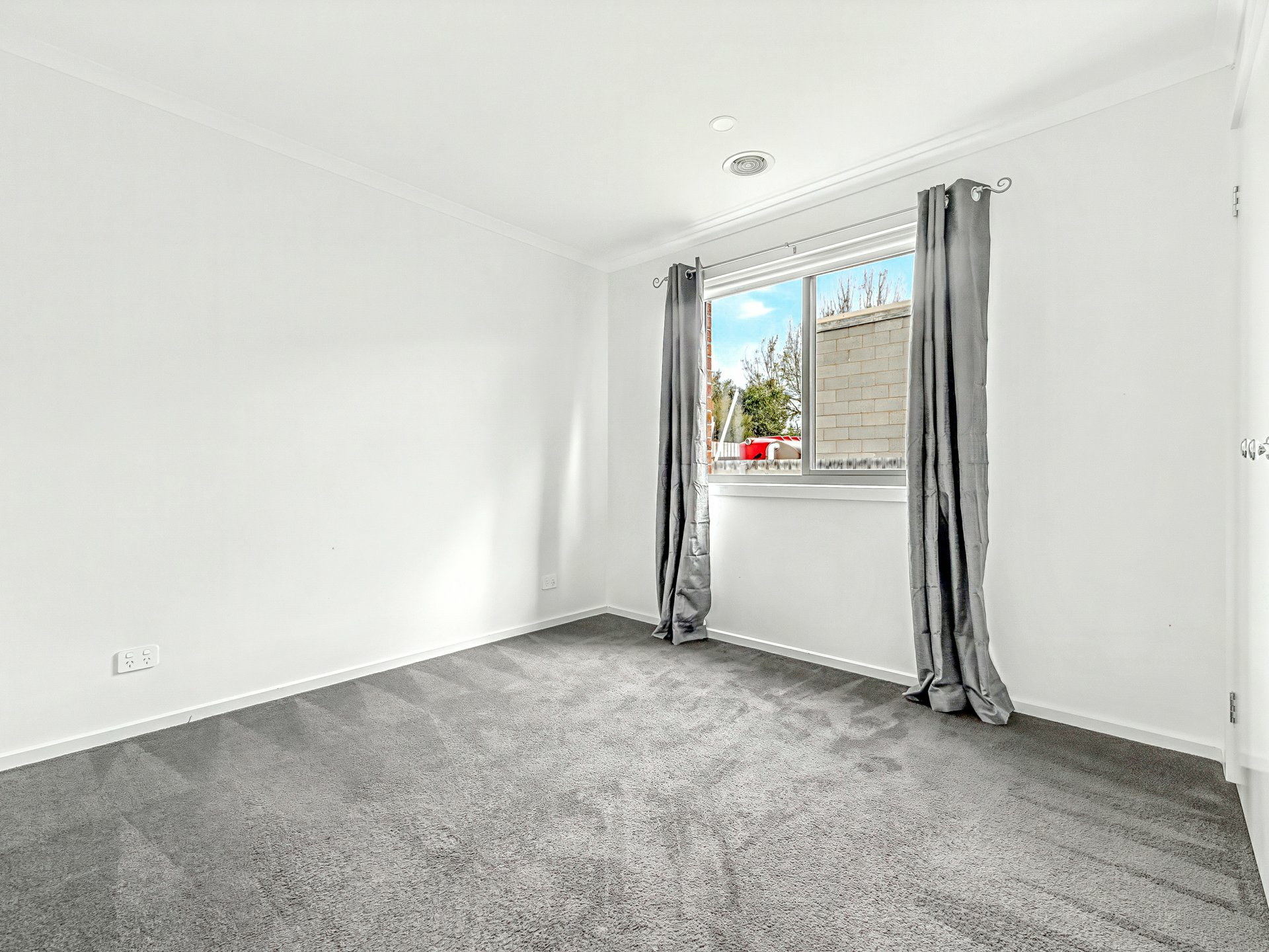 2/376 Rossiter Road — photo 11 of 14