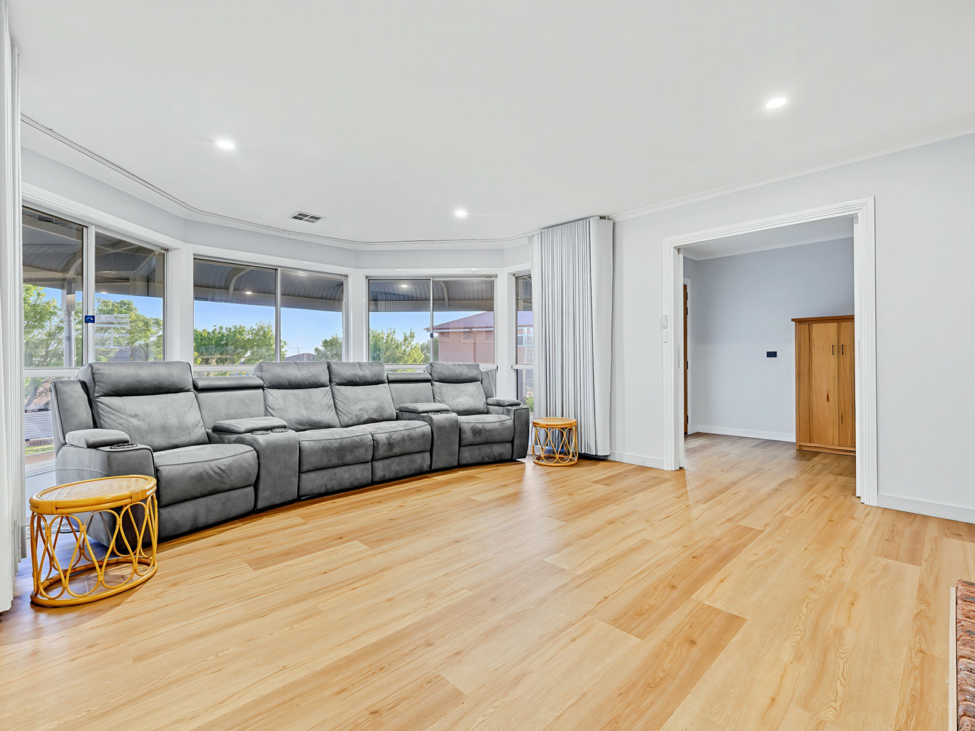 11 Briarwood Close — photo 13 of 25
