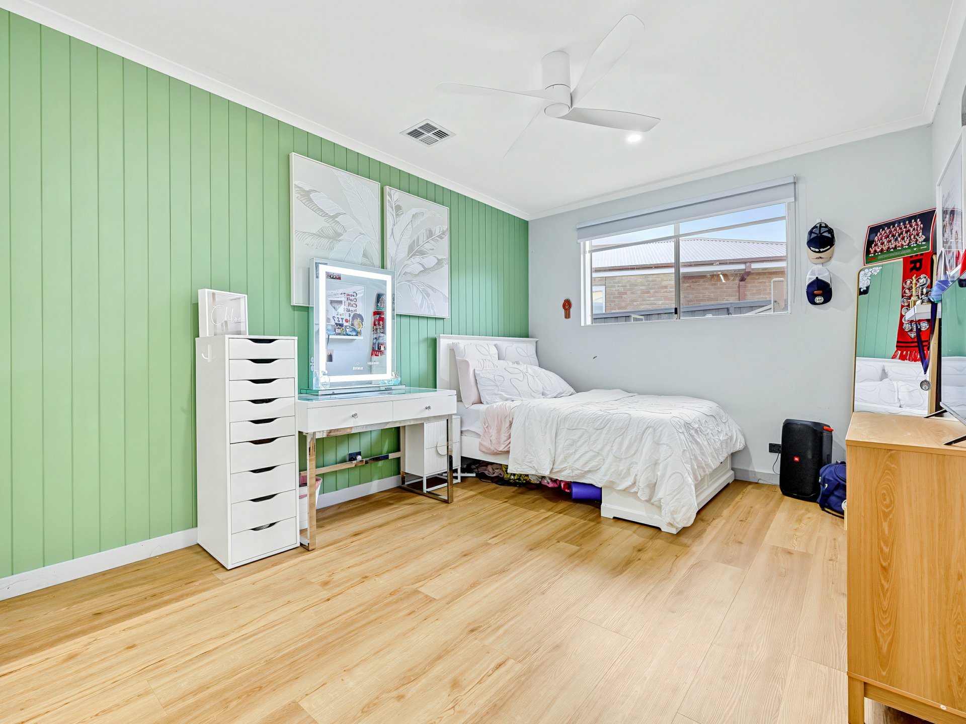11 Briarwood Close — photo 18 of 25