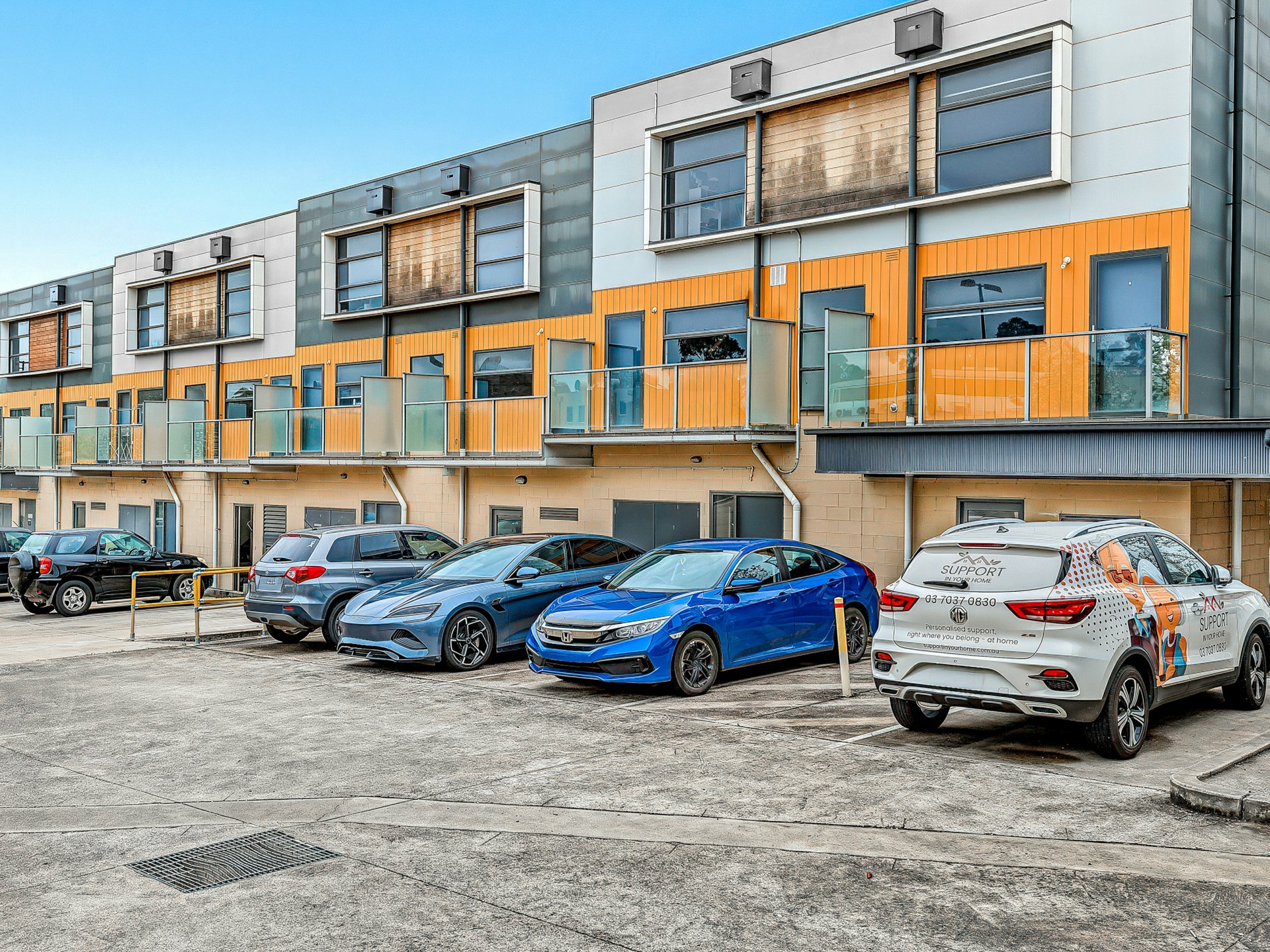 102/141 Windermere Boulevard — photo 10 of 14