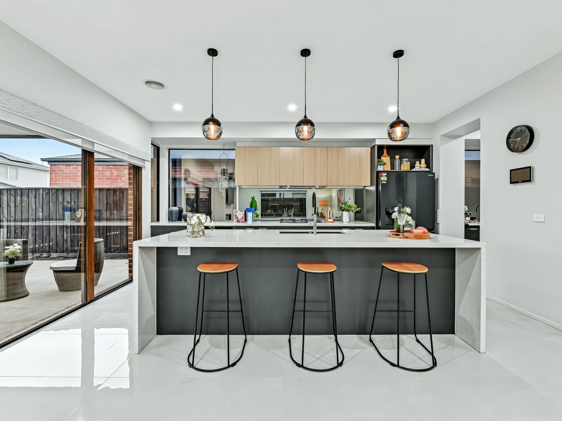 13 Maxwell Street — photo 3 of 28