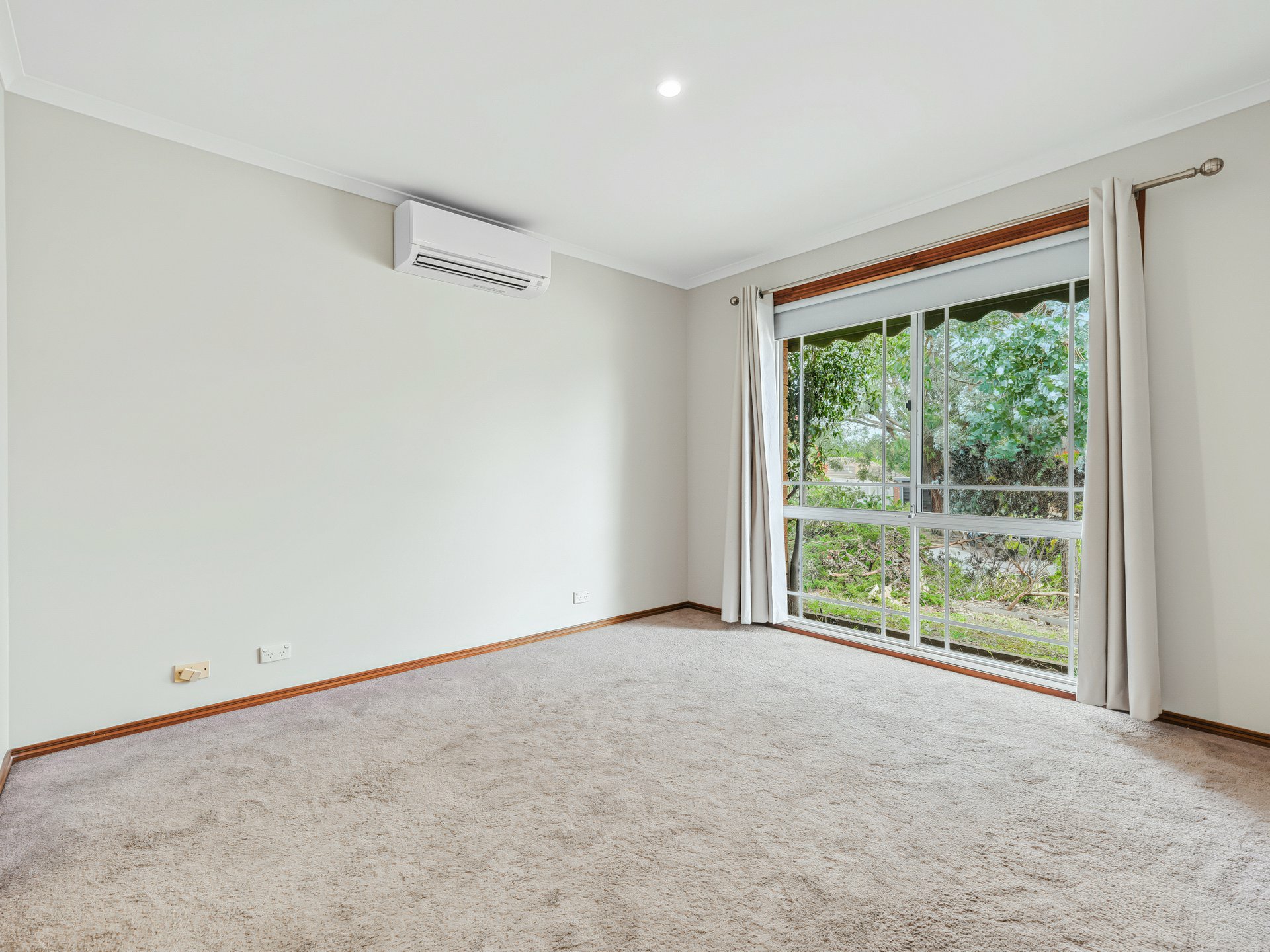14 McNamara Court — photo 7 of 9