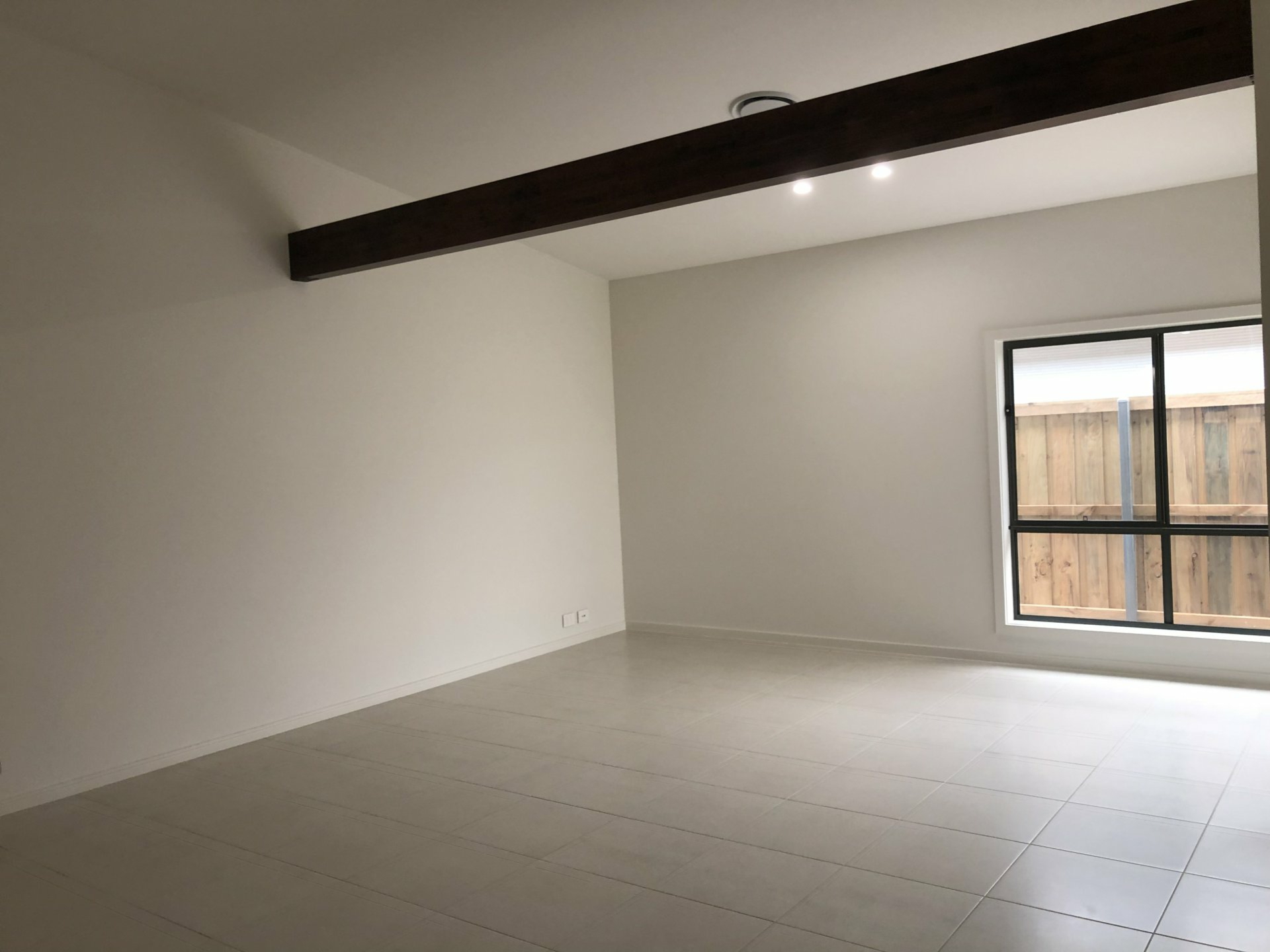 52 Bluestone Avenue, GLEDSWOOD HILLS