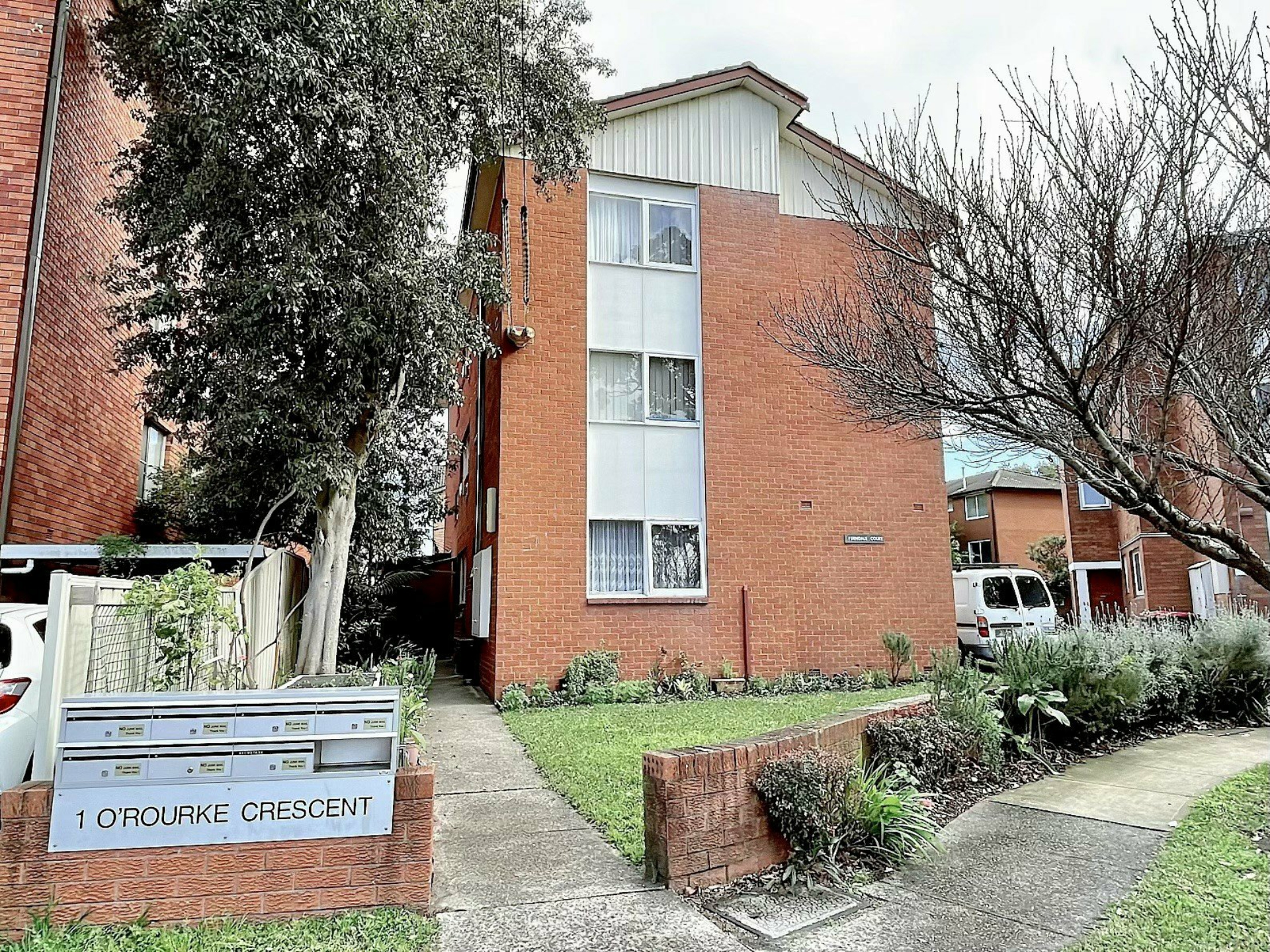 Unit 3/1  O'rourke Crescent, Eastlakes