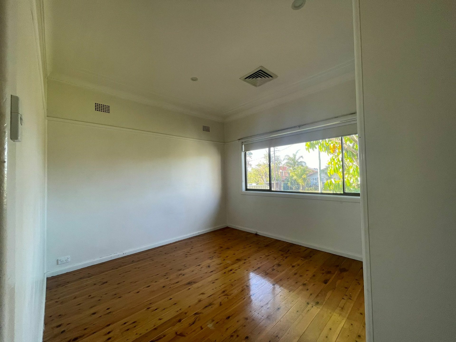 27 Parliament Road, MACQUARIE FIELDS