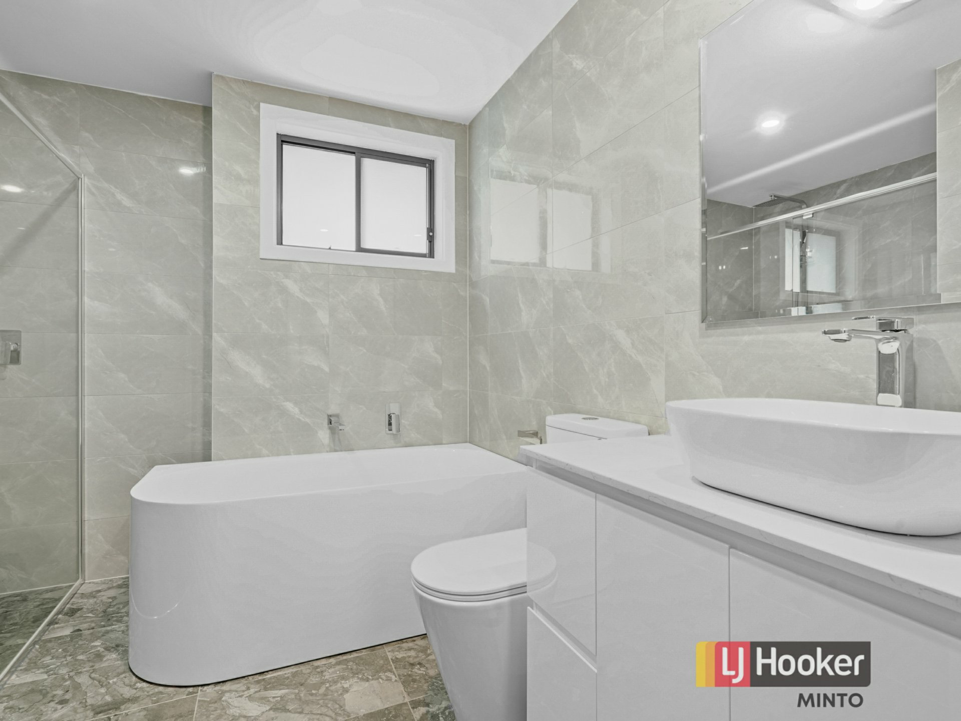 13 Rosslyn Drive, CLAYMORE